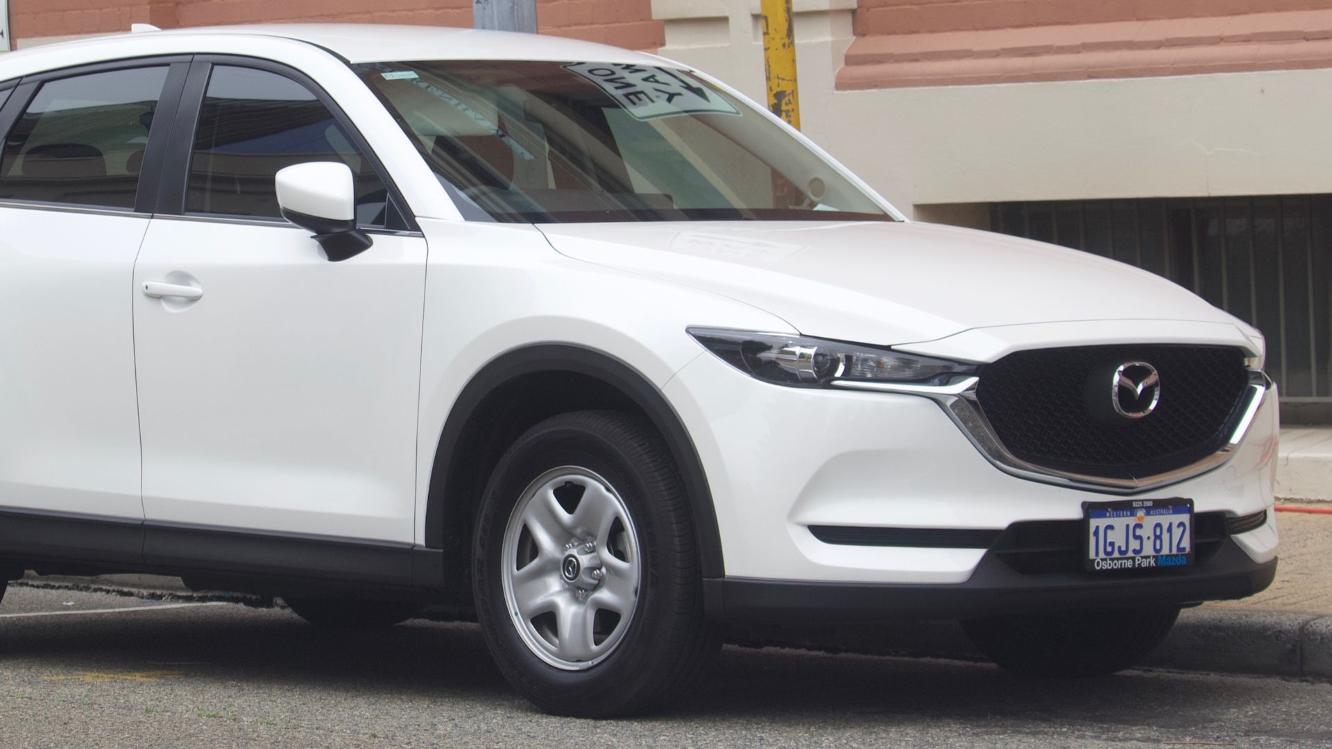 File:2017 Mazda CX-5 (KF) Maxx 2WD wagon (2018-11-02) 01.jpg
