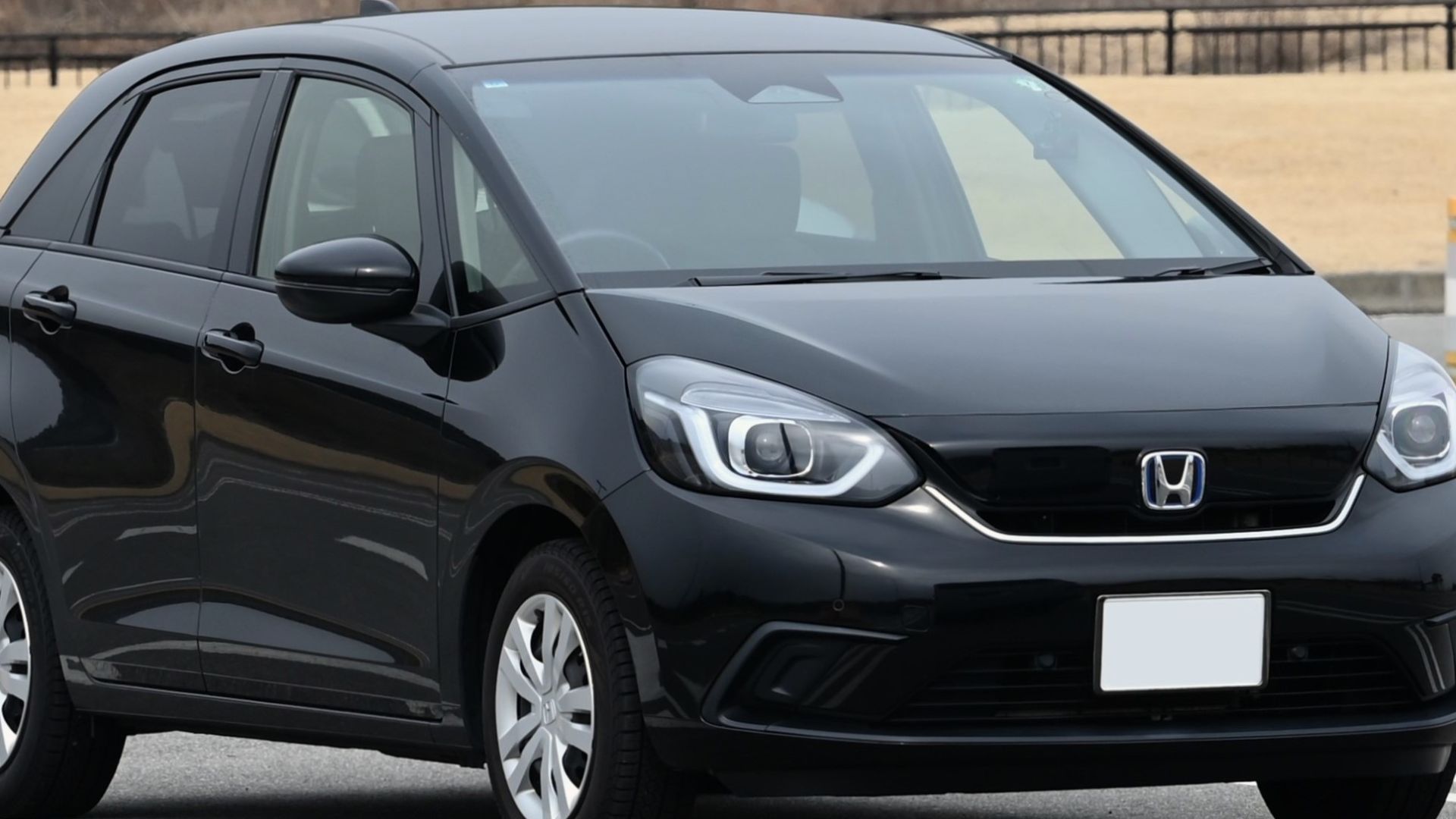 File:2020-2022 Honda Fit e-HEV Home.jpg