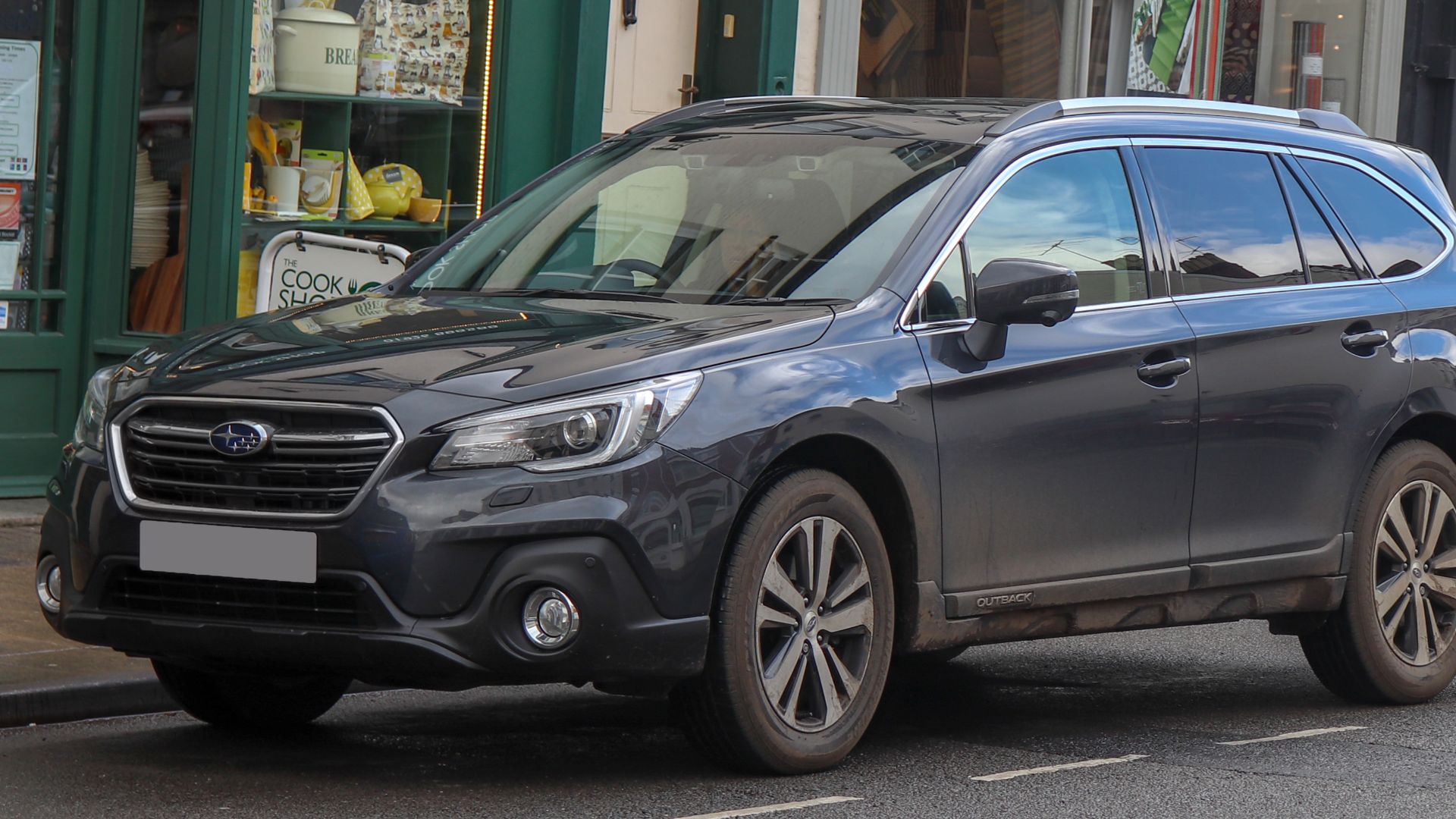 File:2018 Subaru Outback SE Premium Symmetrical CVT 2.5 Front.jpg