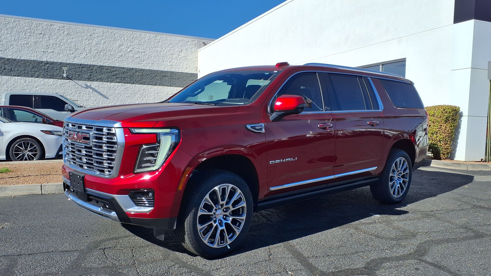 File:25 GMC Yukon XL Denali.jpg