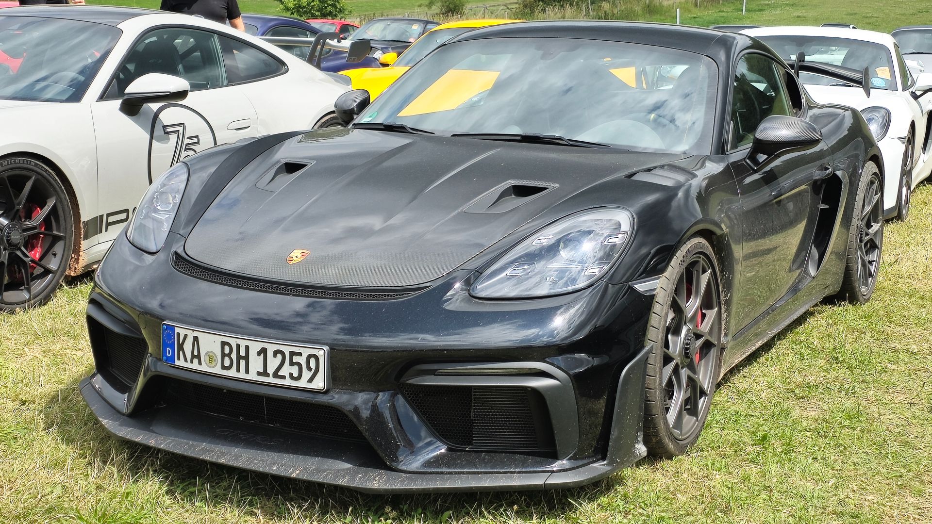 File:Porsche 718 Cayman GT4 RS 8.jpg