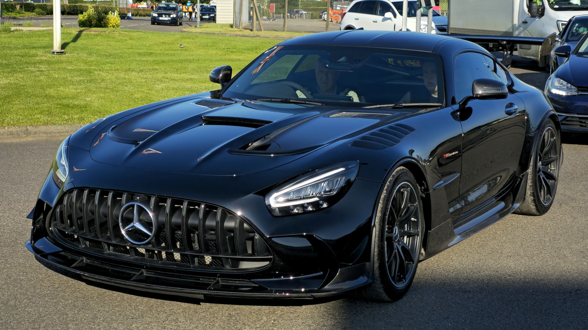 File:Black 2021 Mercedes-AMG GT Black Series SCD 24.jpg