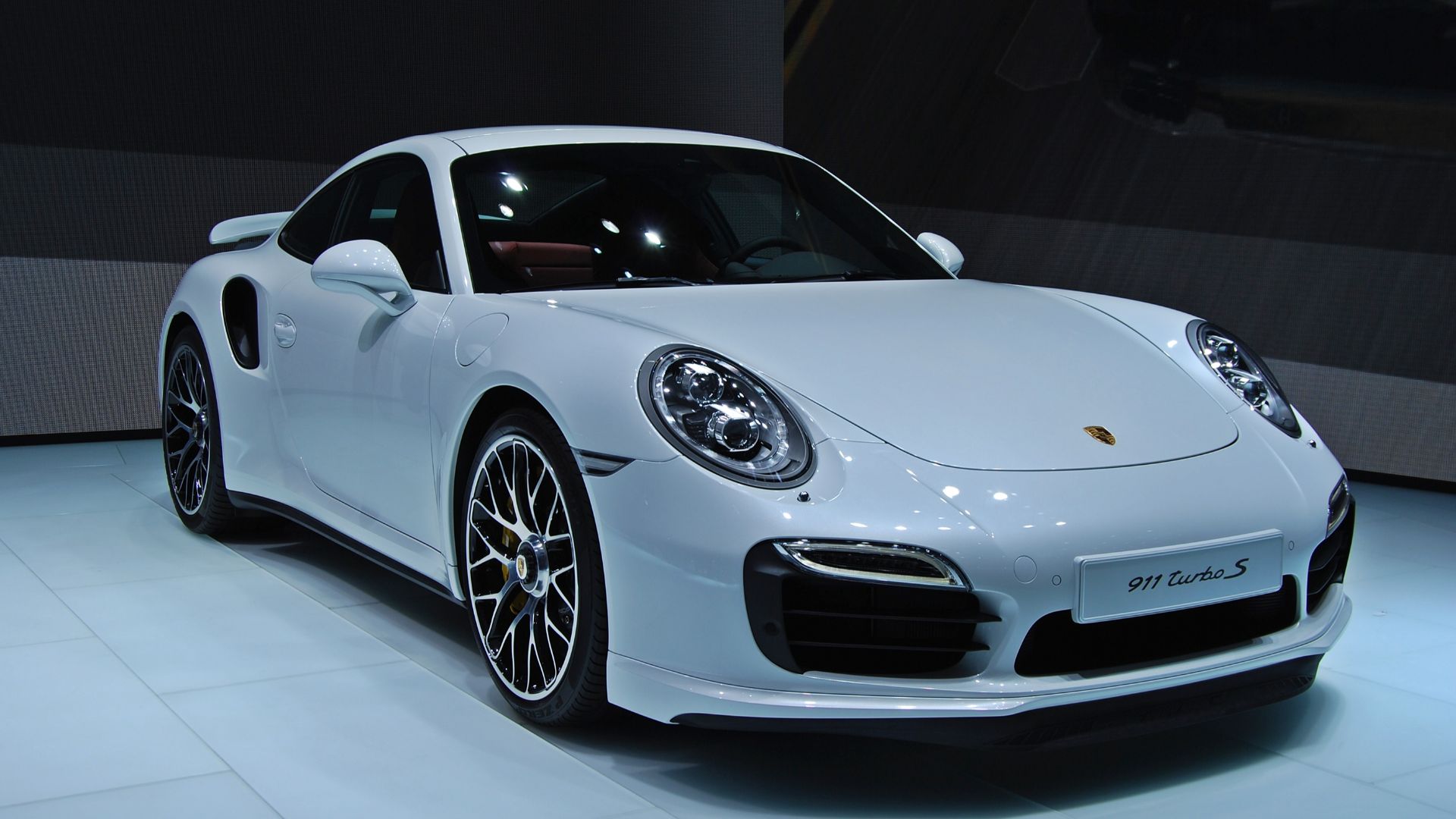 File:Porsche 911 Turbo S IAA 2013.JPG