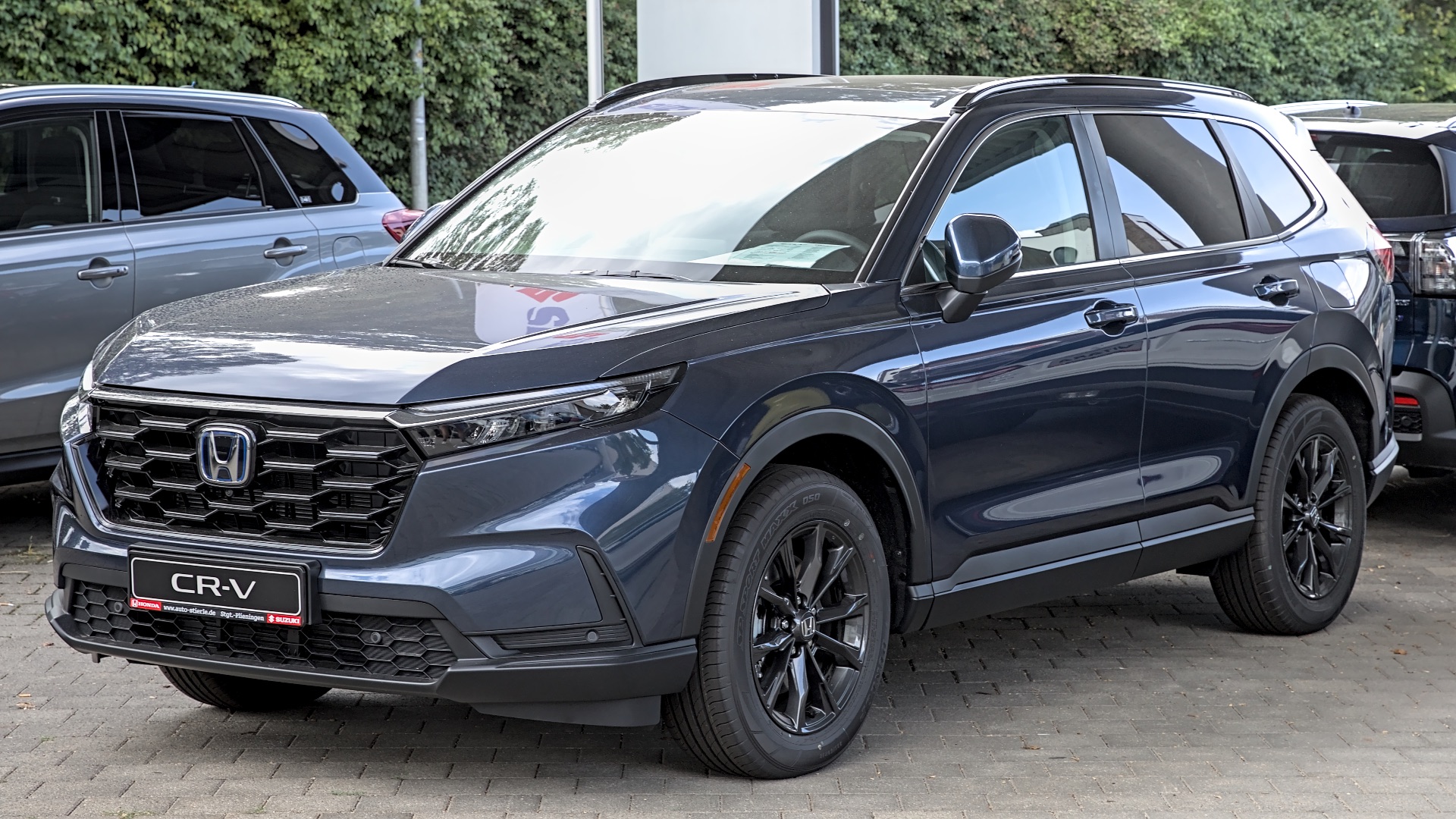 File:Honda CR-V (6th generation) hybrid 1X7A0866.jpg