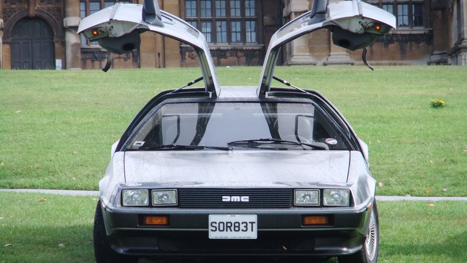 File:De Lorean DMC-12 at Wollaton Park, Nottingham, England.jpg
