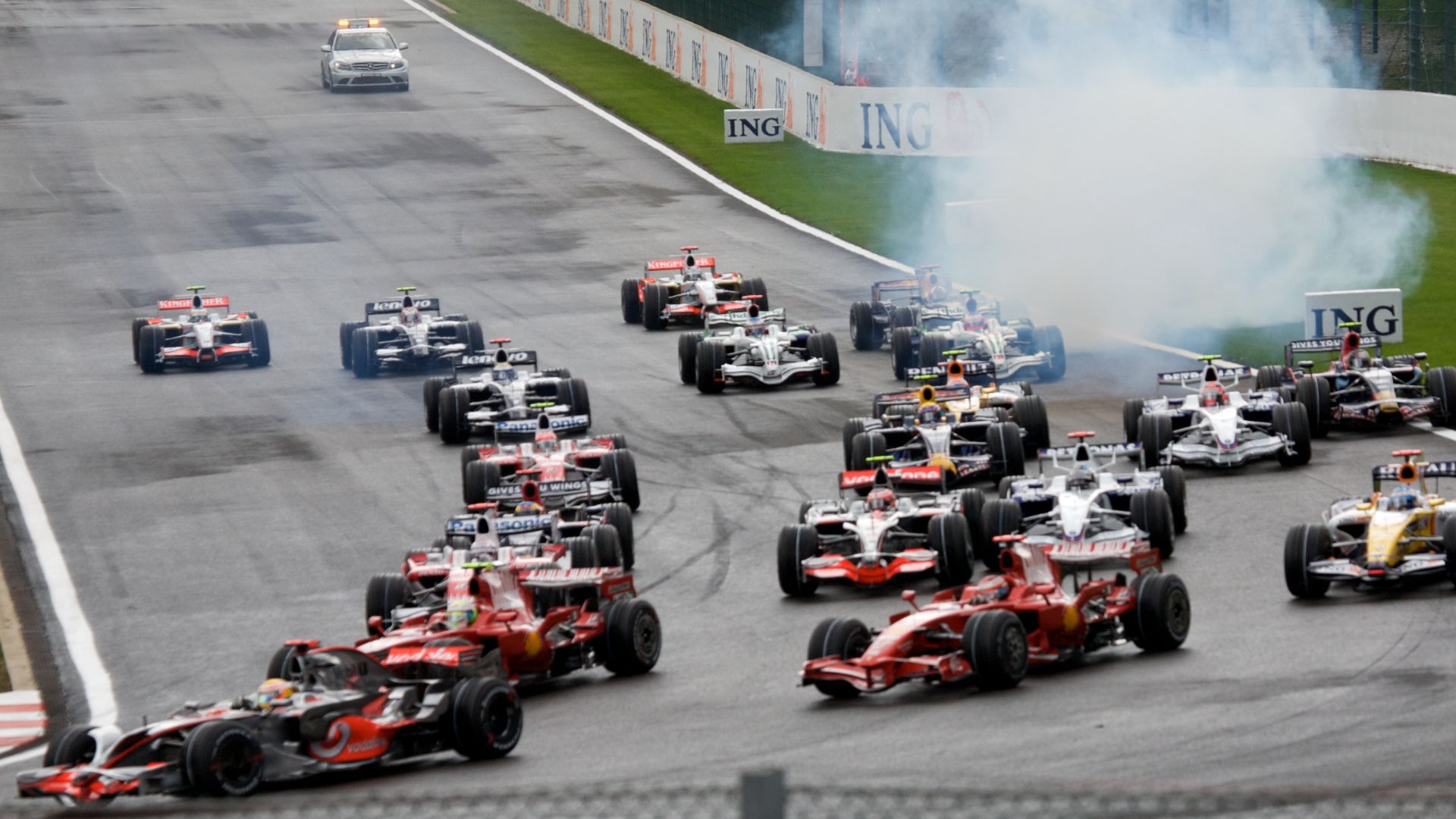 File:Spa 2008 start smoke.jpg