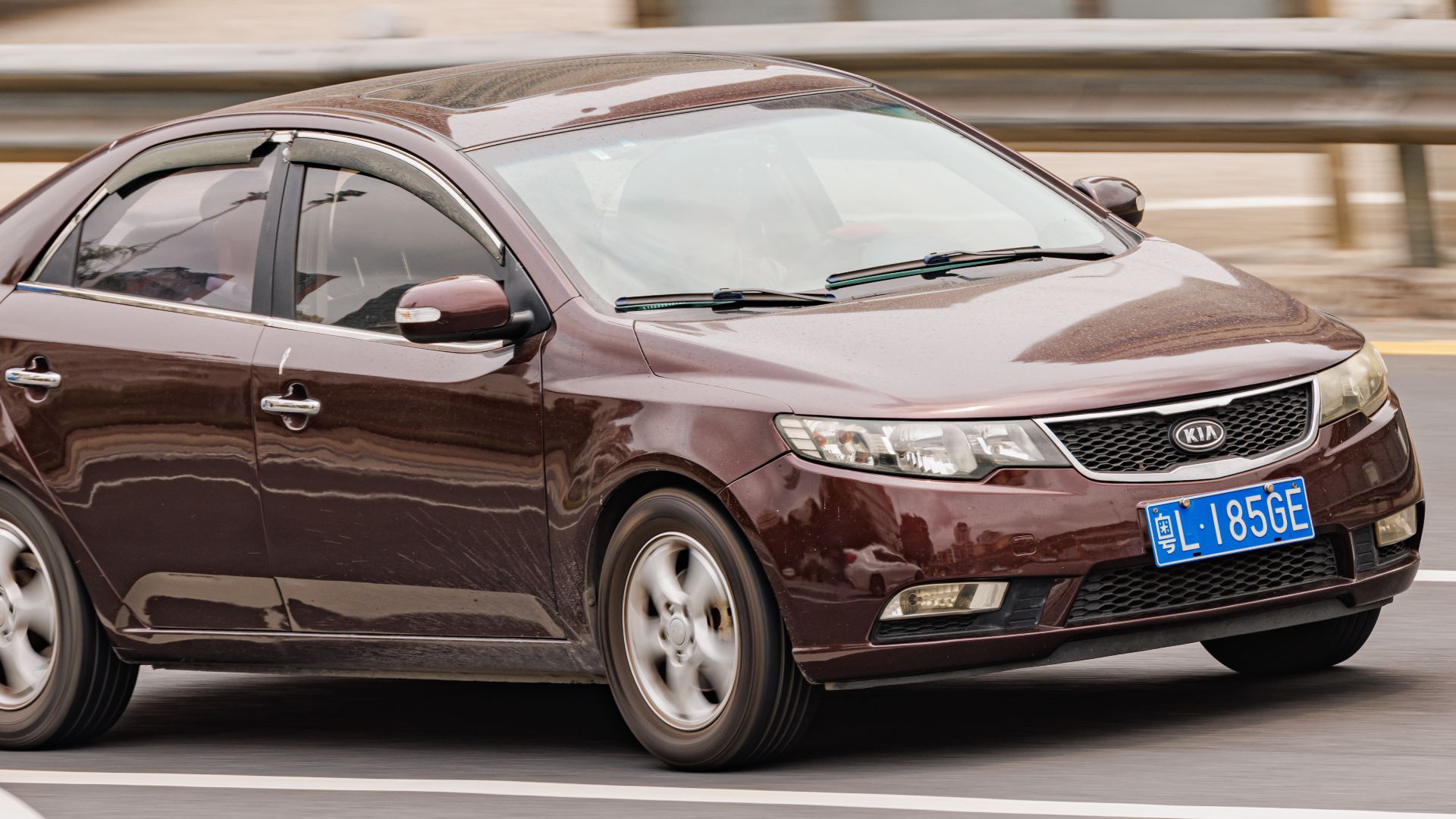 File:KIA FORTE SEDAN (TD) China.jpg