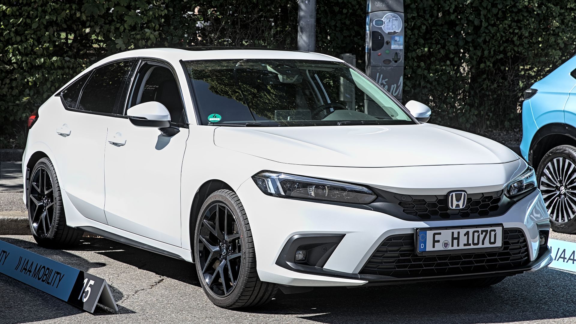 File:Honda Civic Hybrid (2022, Europe) IAA 2023 1X7A0545 (2).jpg