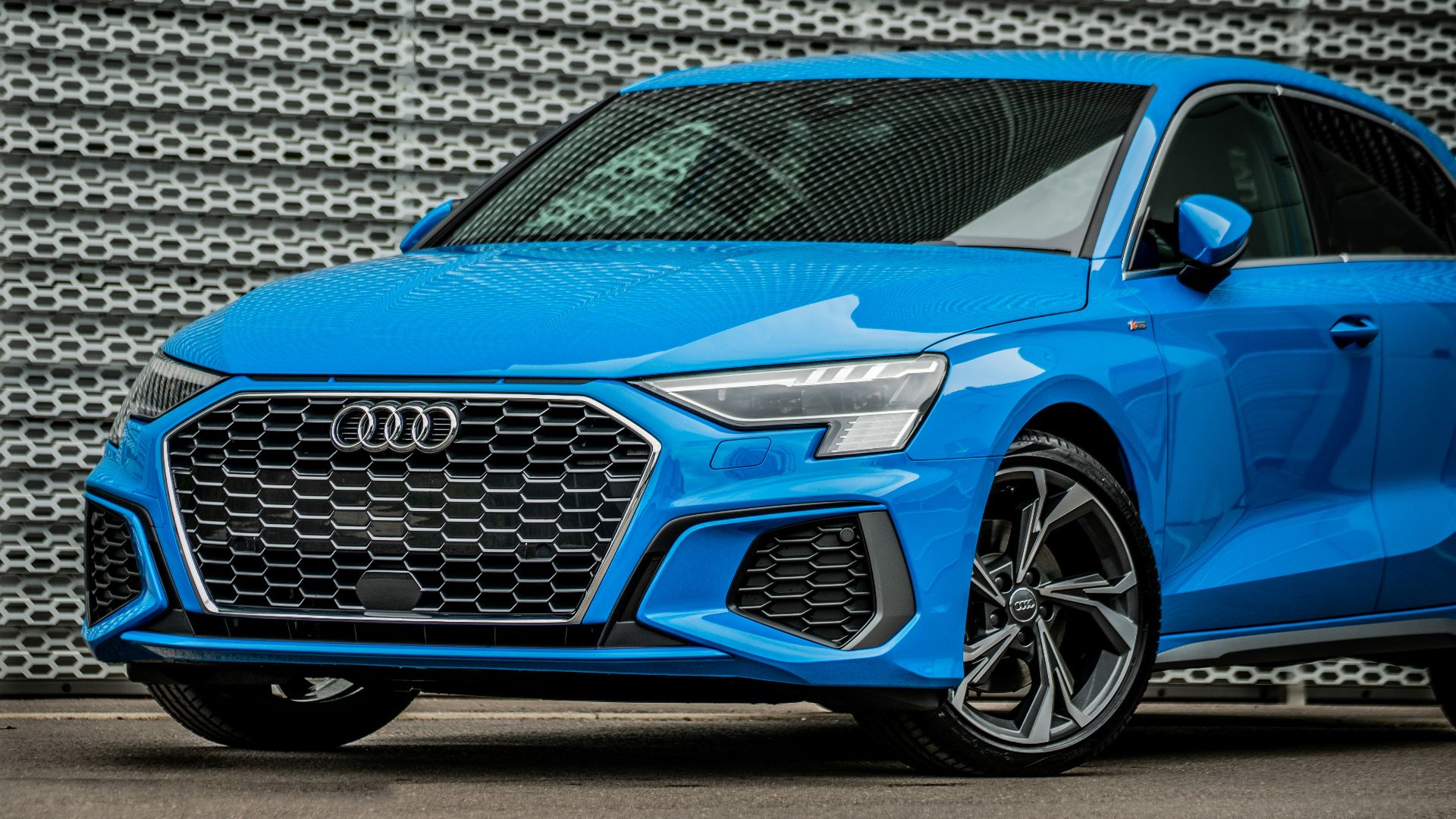 blue audi a 4 coupe