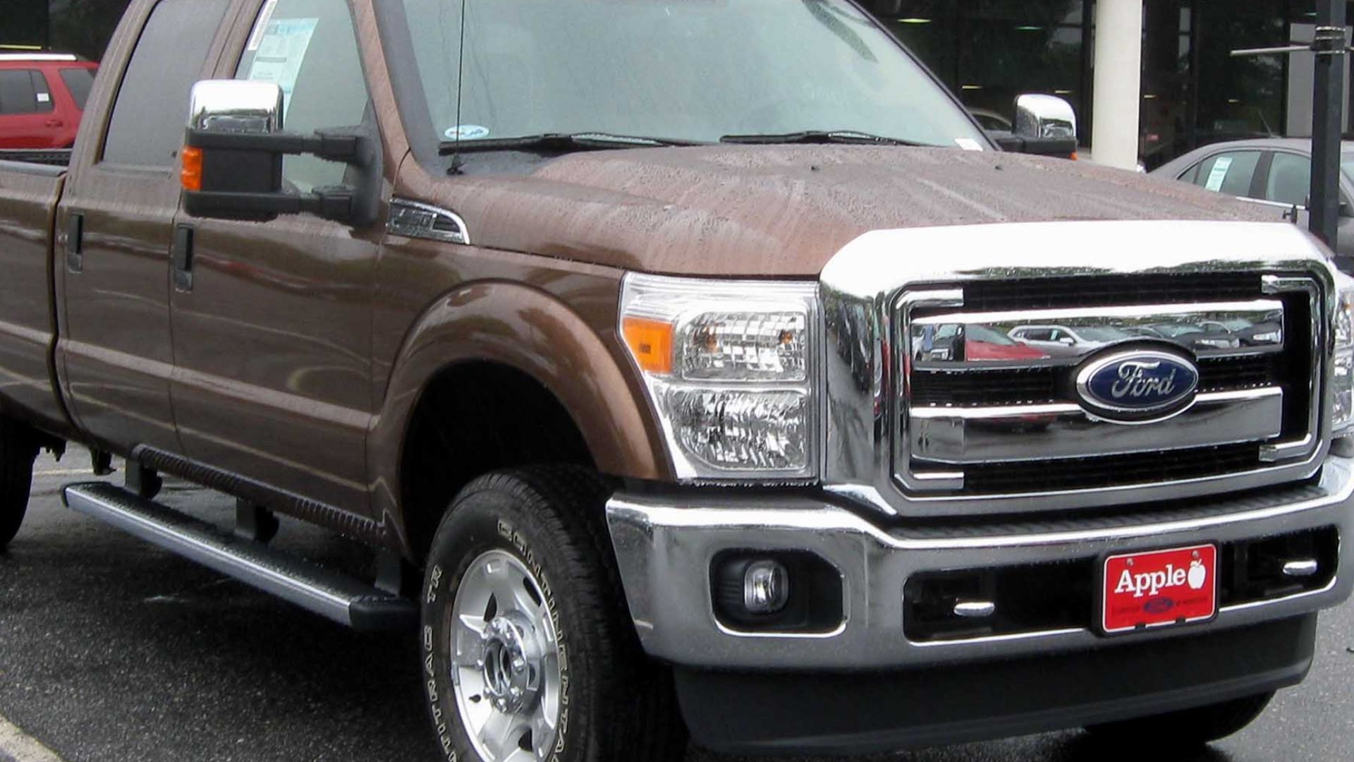 File:2011 Ford F-250 XLT -- 07-10-2010.jpg
