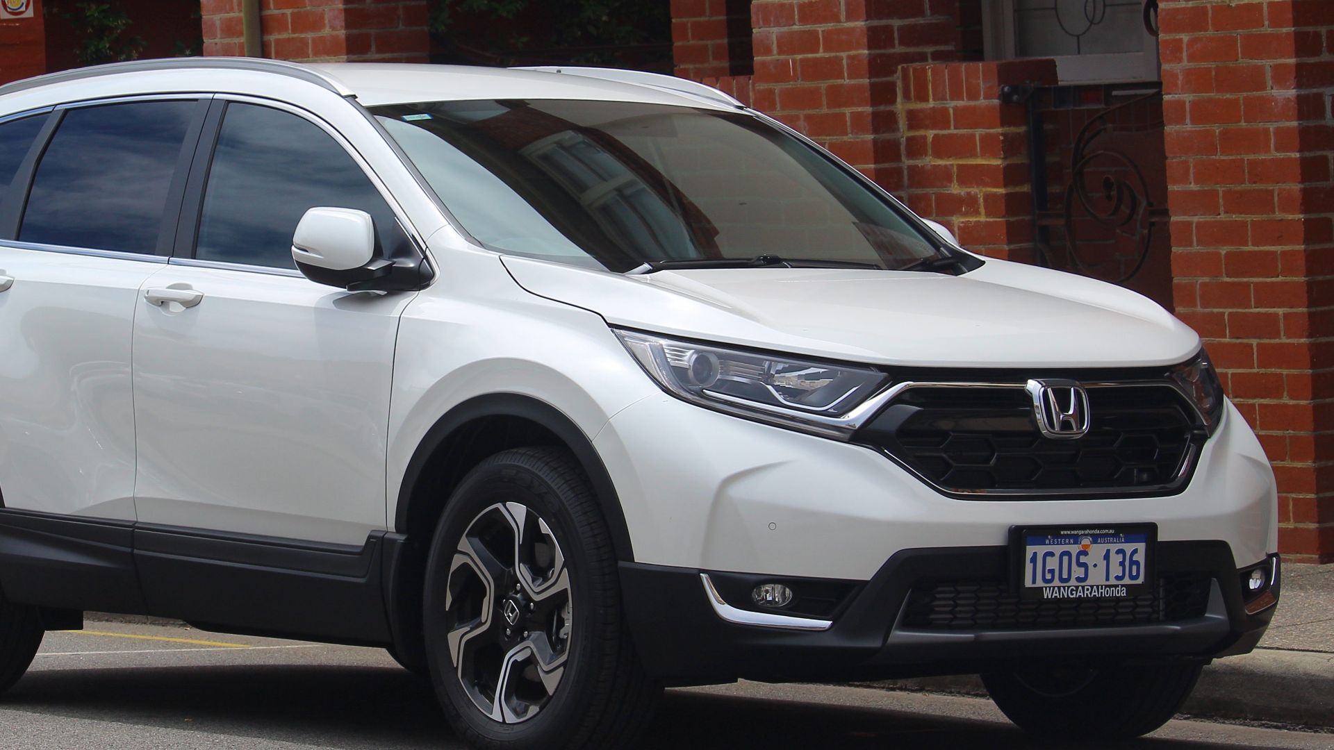 File:2018 Honda CR-V (RW MY18) +Sport 2WD wagon (2018-10-22) 01.jpg