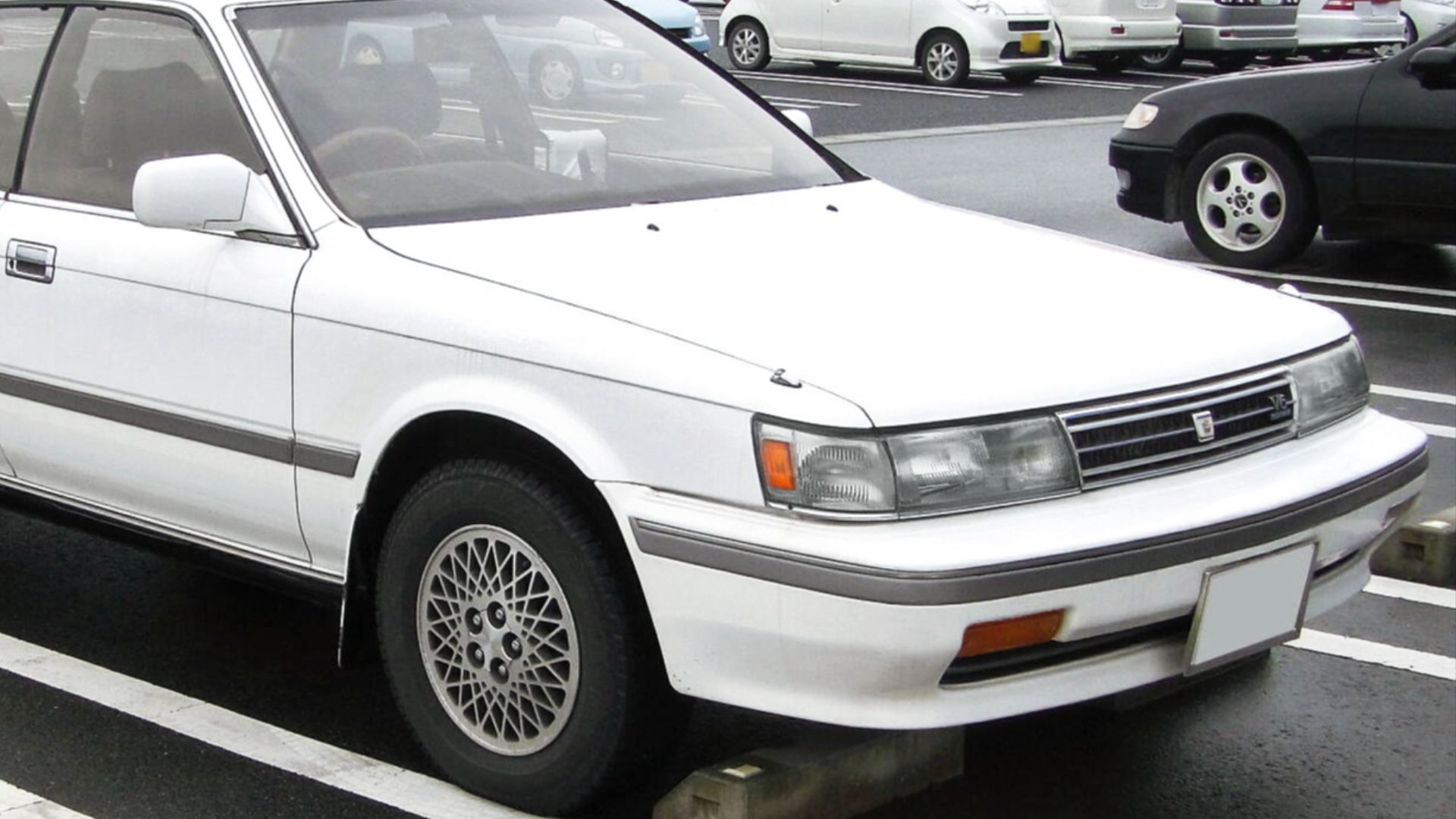 File:Toyota Camry Prominent 1988.jpg