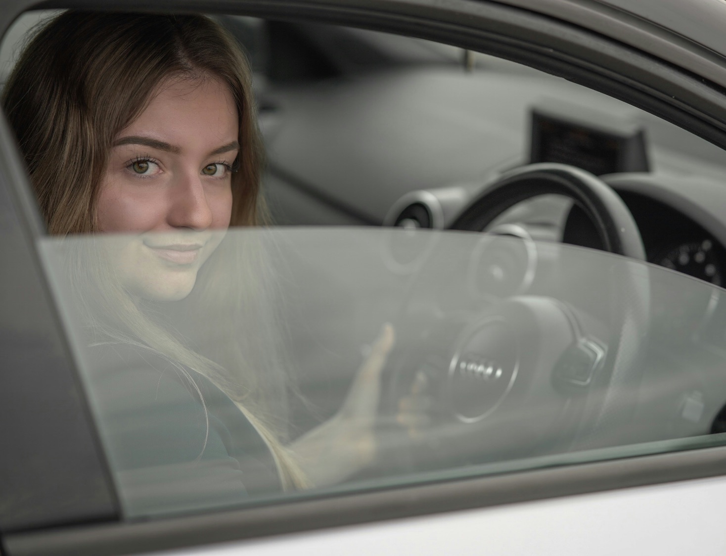 Overconfident Driver 10 Mistakes Overconfident Drivers Make & 10 Nervous Drivers Do ...