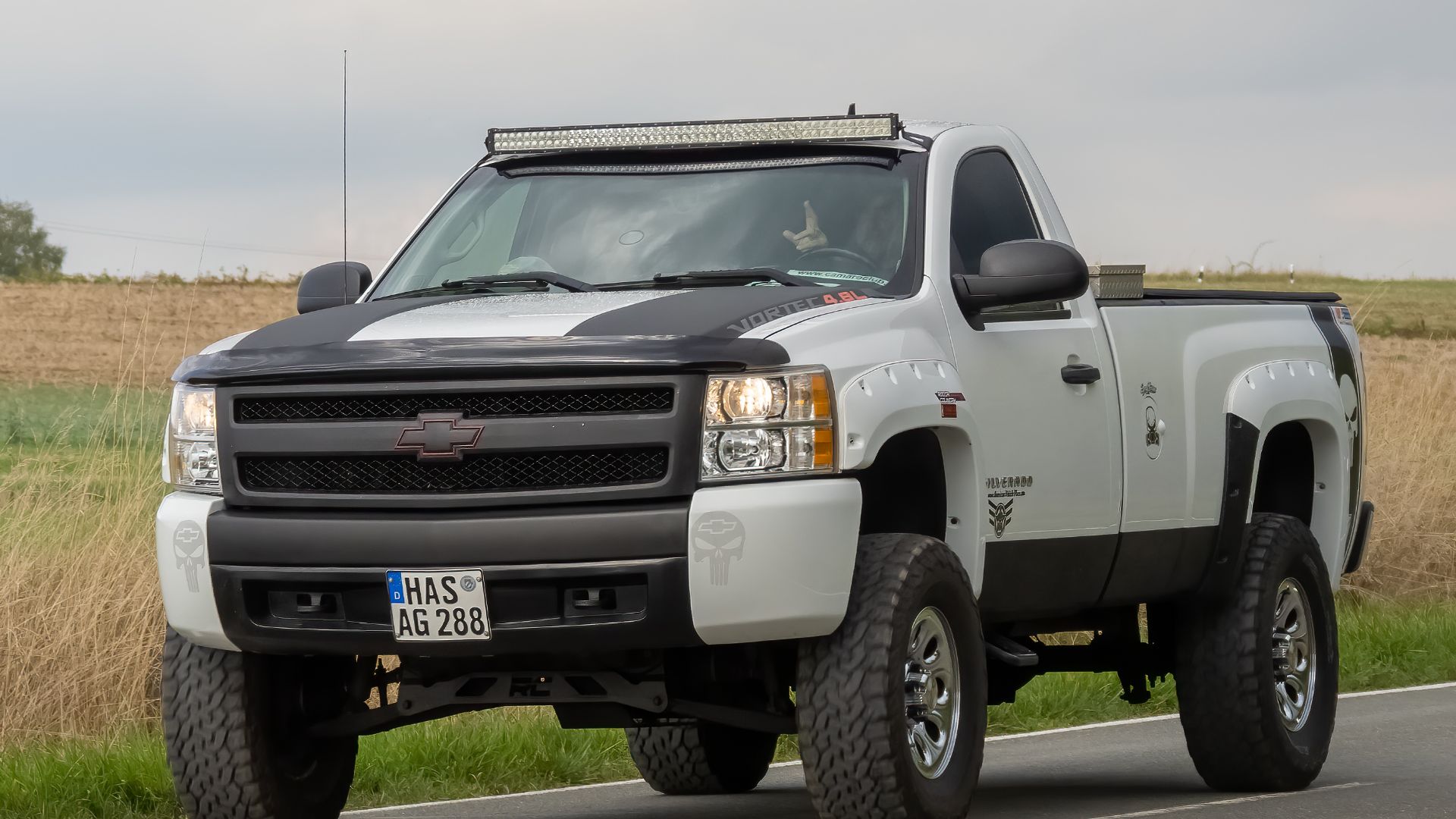 File:Leimershof US-Car-Treffen 2011 Chevrolet Silverado 1500 Regular Cab-20220911-RM-161738.jpg