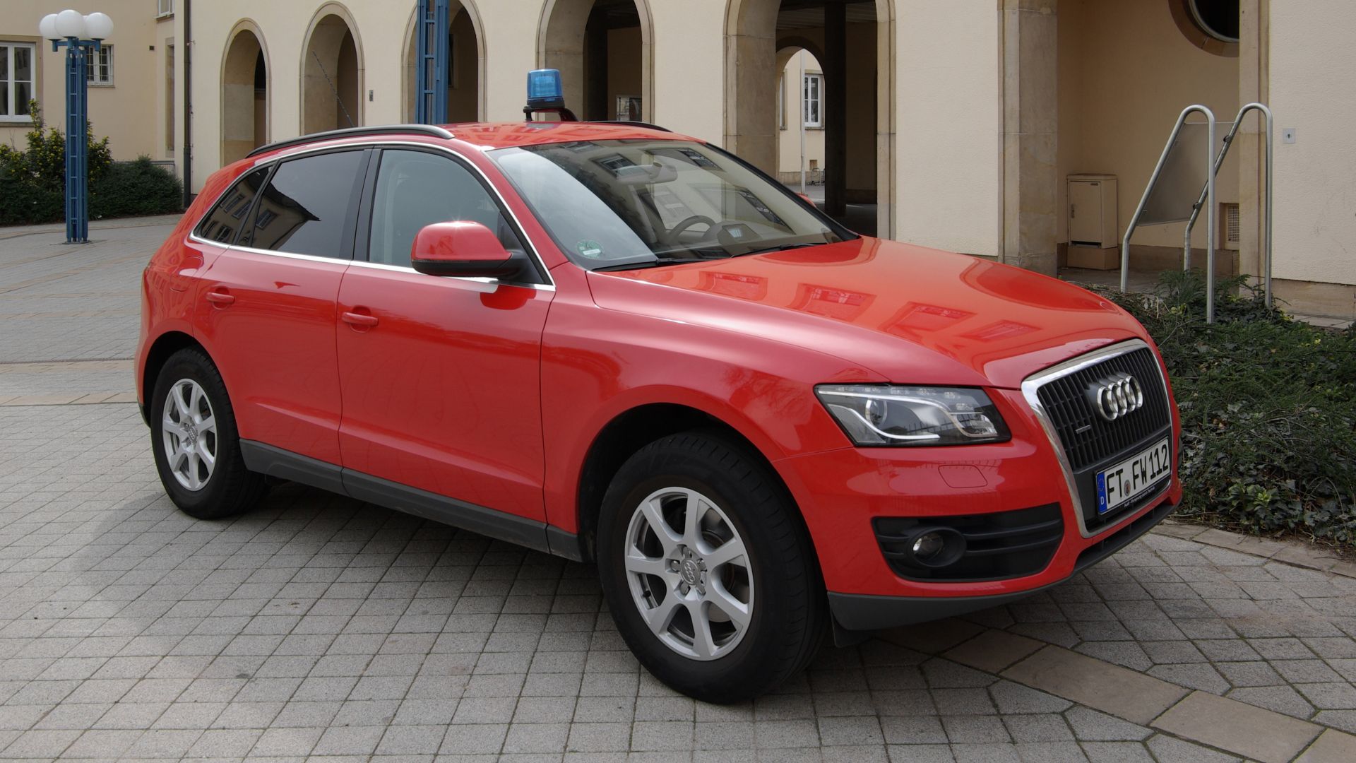 File:Audi Q5 BW 1.jpg