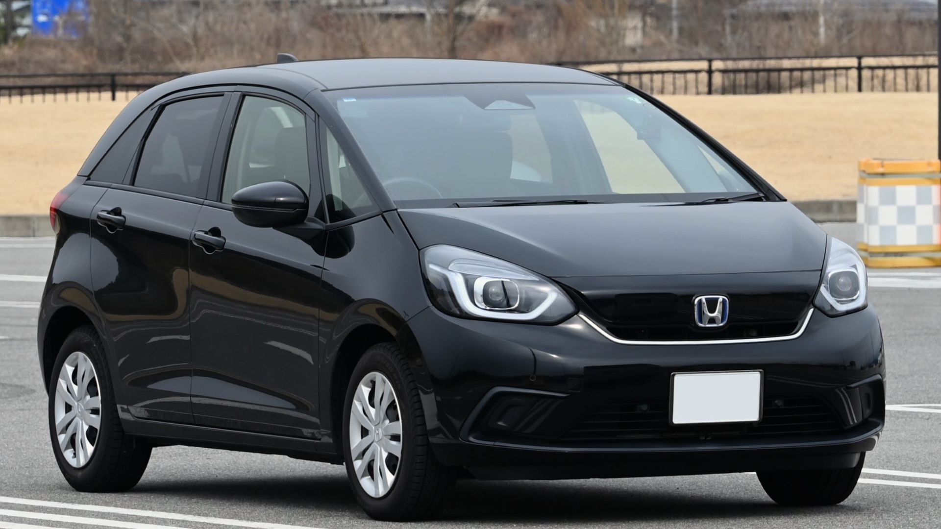File:2020-2022 Honda Fit e-HEV Home.jpg