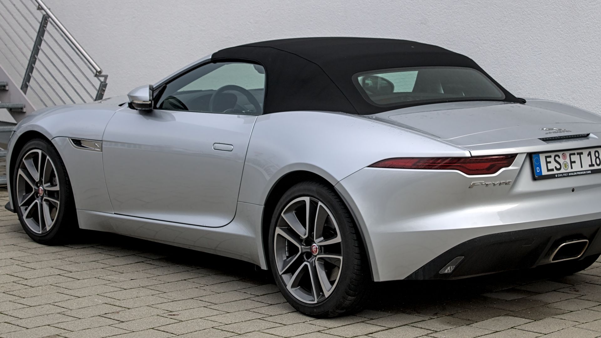 1779378196c70861fcd2d82d4680cb887bea6fd1cb21e2d7eb.jpg