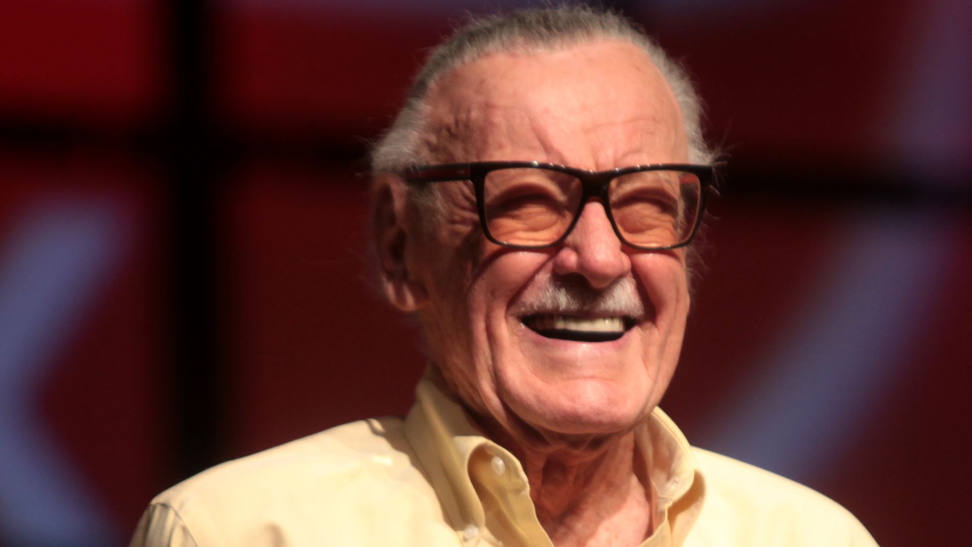 File:Stan Lee by Gage Skidmore 2.jpg