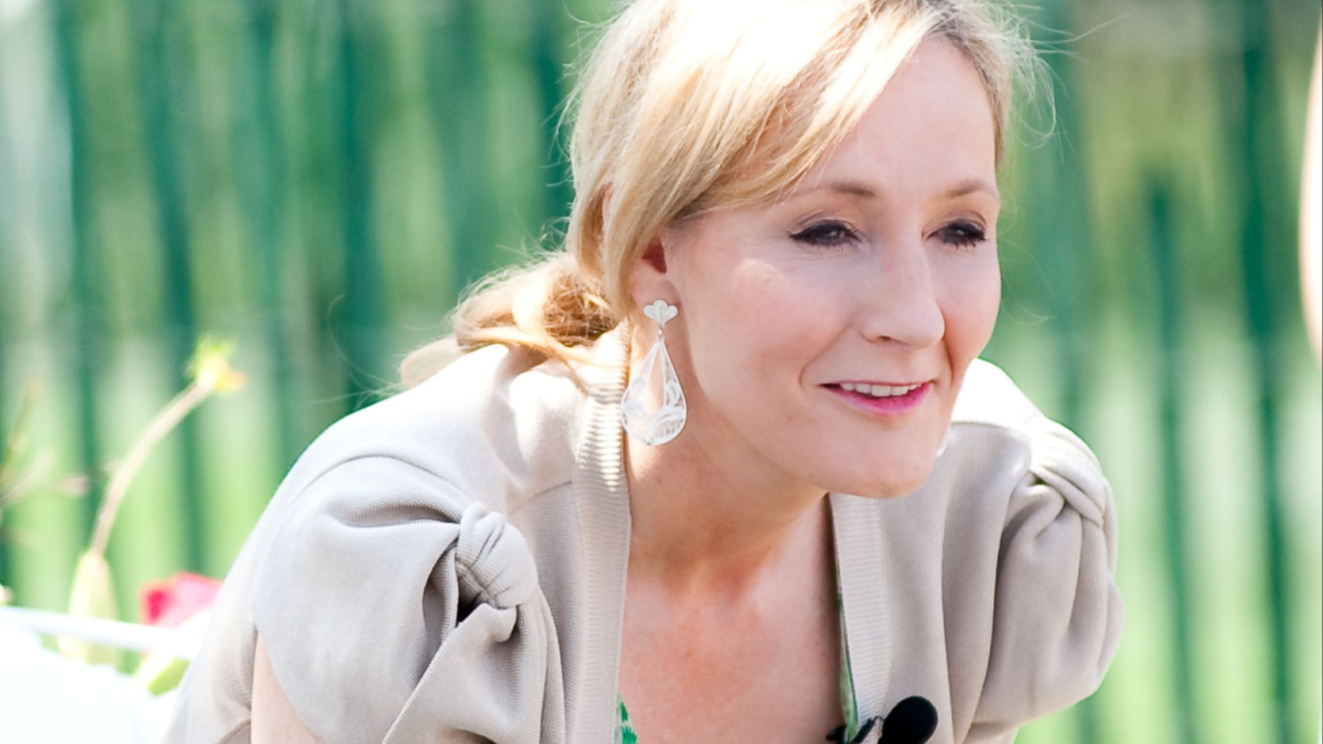 File:J. K. Rowling 2010.jpg