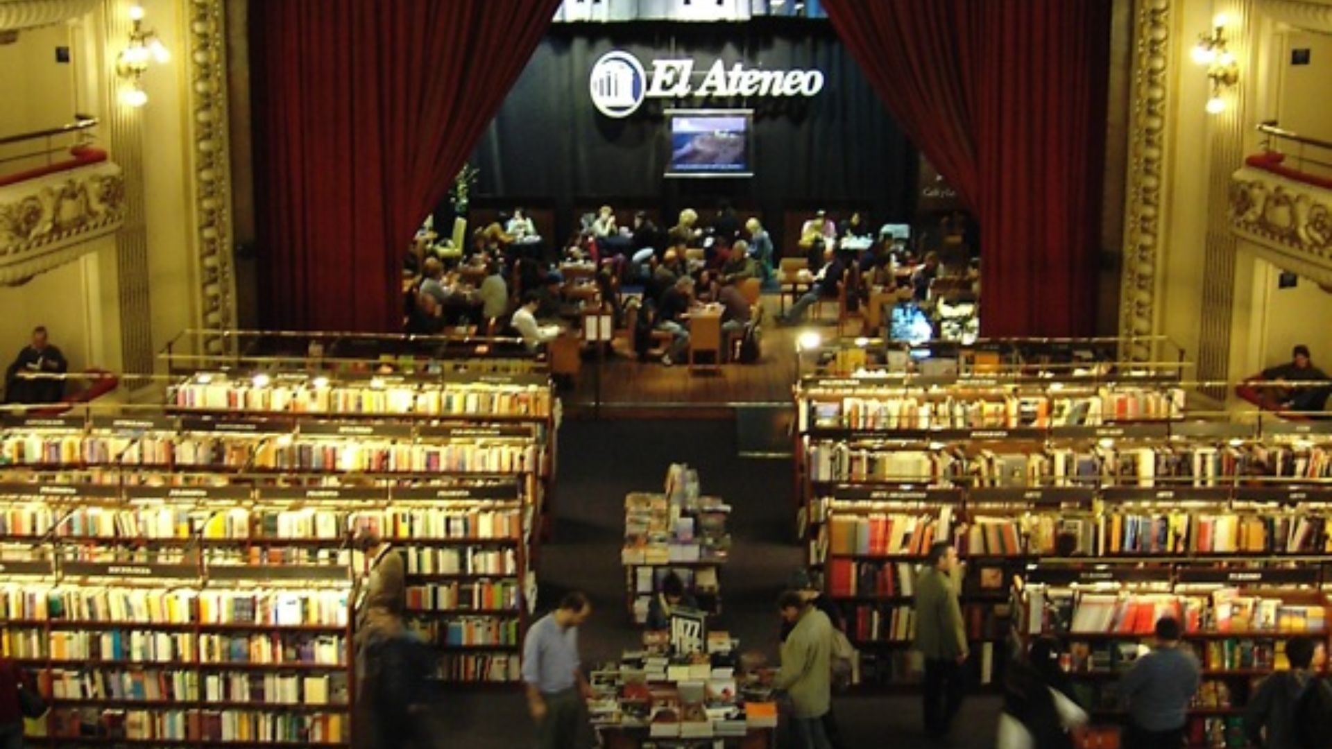 File:Ateneo libreria (293546653).jpg