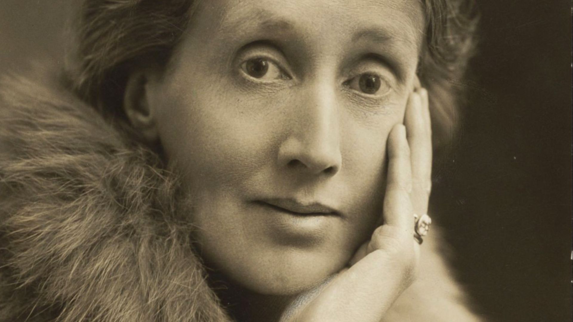 File:Virginia Woolf 1927.jpg