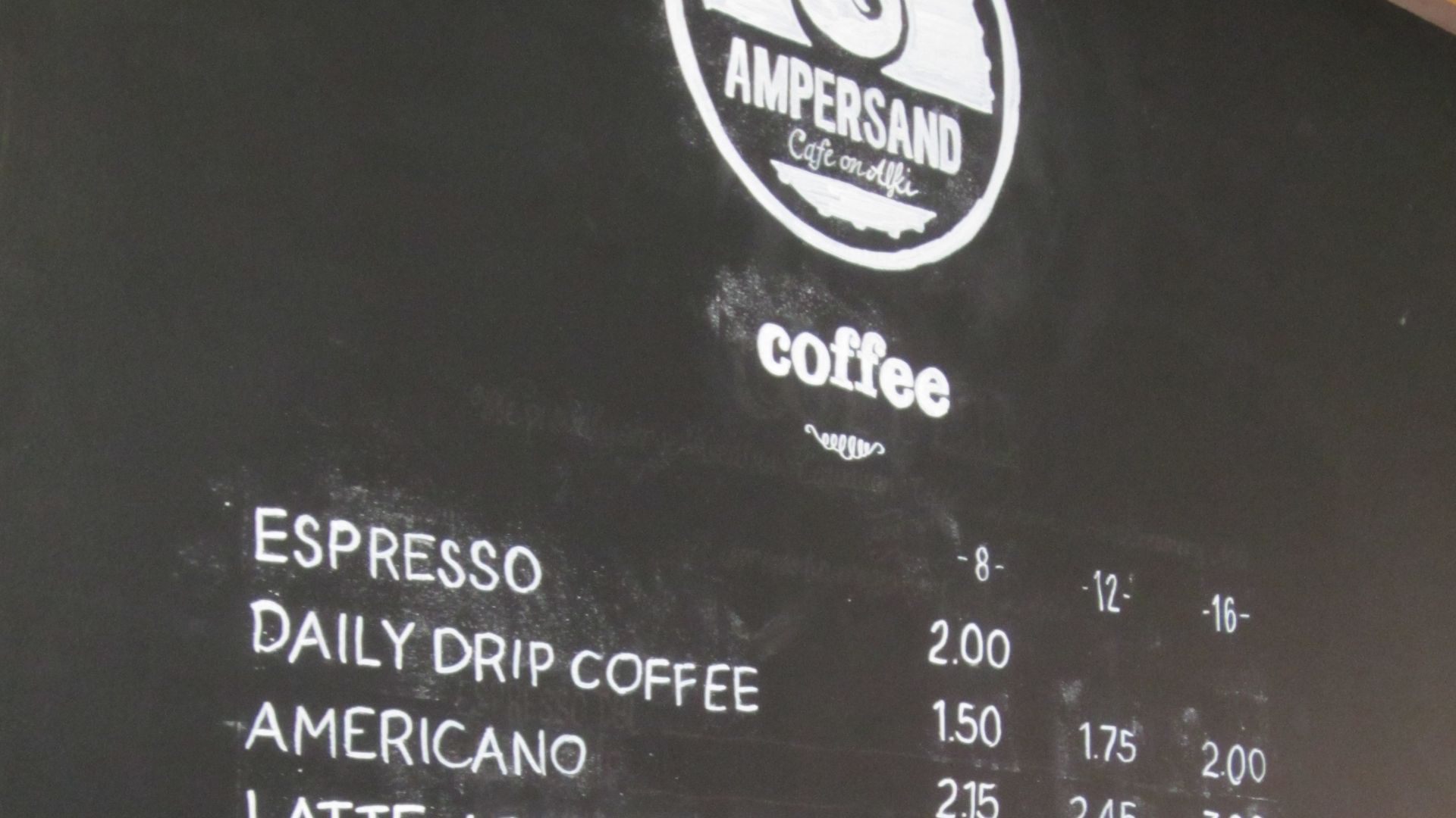 File:Ampersand Cafe on Alki, Seattle (2014).JPG