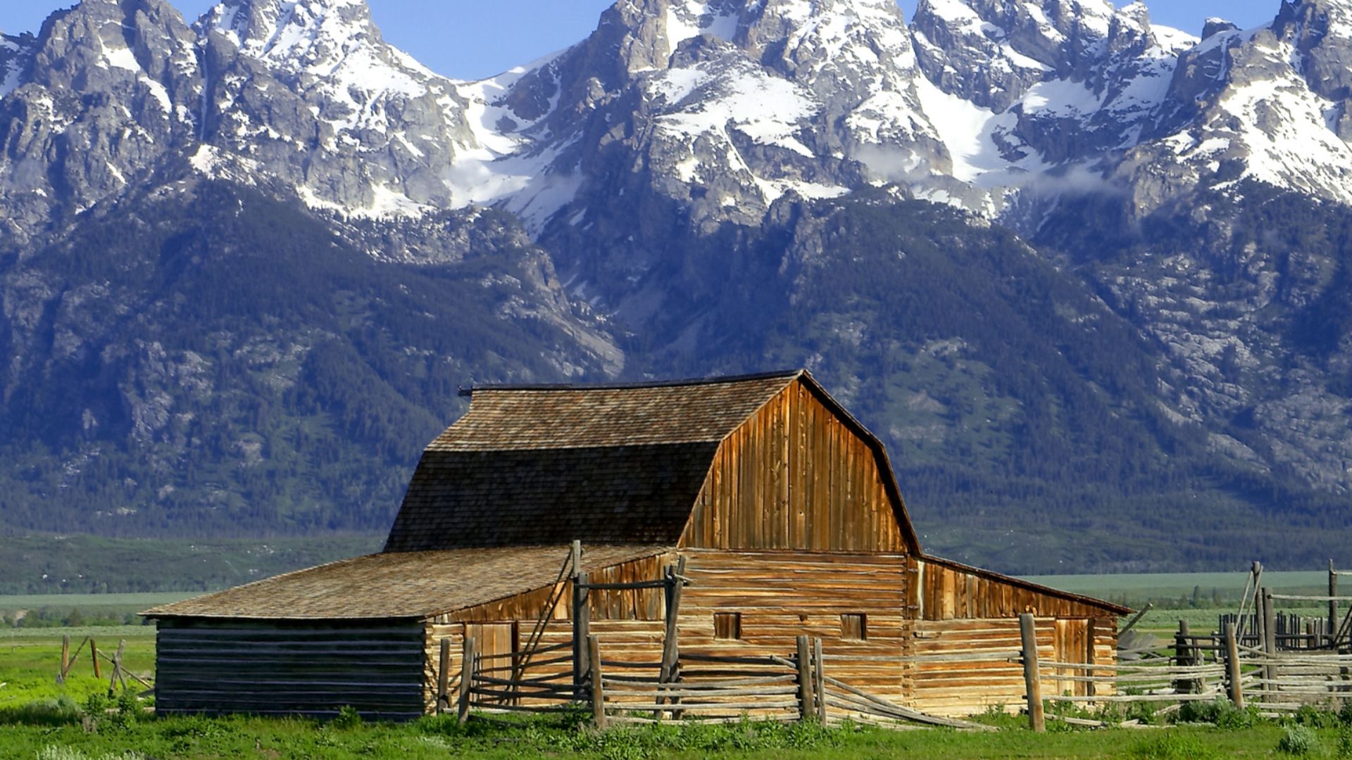 File:Barns grand tetons.jpg