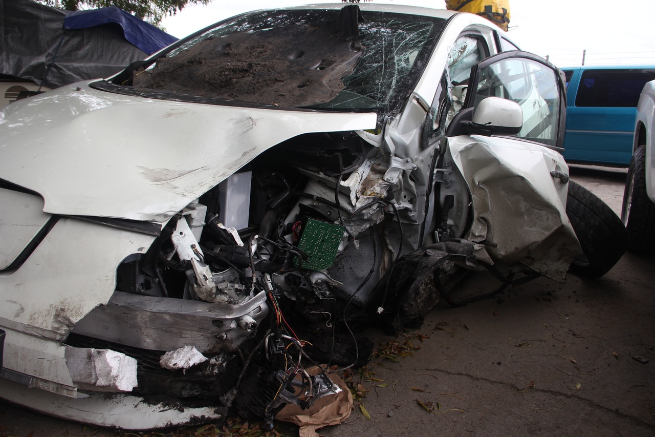 car-automobile-vehicle-crash-motor-vehicle-collision-1208483-pxhere-com-1542002409439.jpg