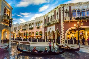venetian-562762_1920-300x200.jpg