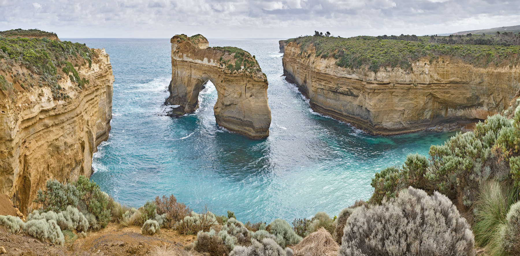 island_archway-_great_ocean_rd-_victoria-_australia_-_nov_08-1544137988802.jpg