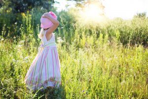 little-girl-2516582-300x200.jpg