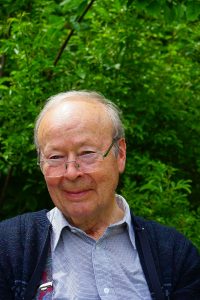 man-474281_1920-200x300.jpg