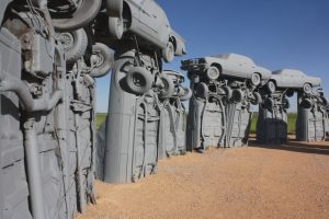 A454_Carhenge_Alliance_Nebraska_USA_curve_2016-300x200.jpg