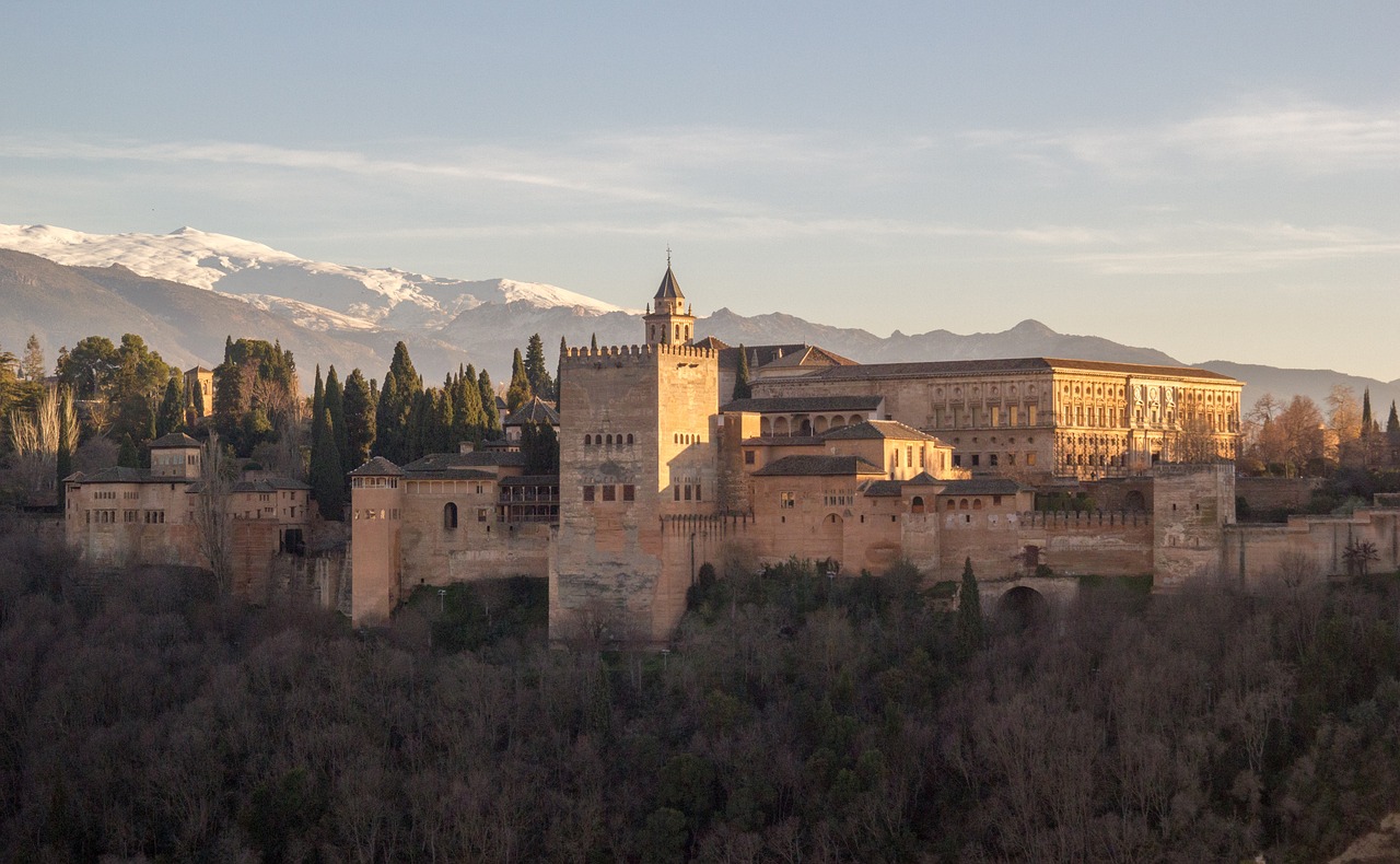alhambra-3098633_1280.jpg