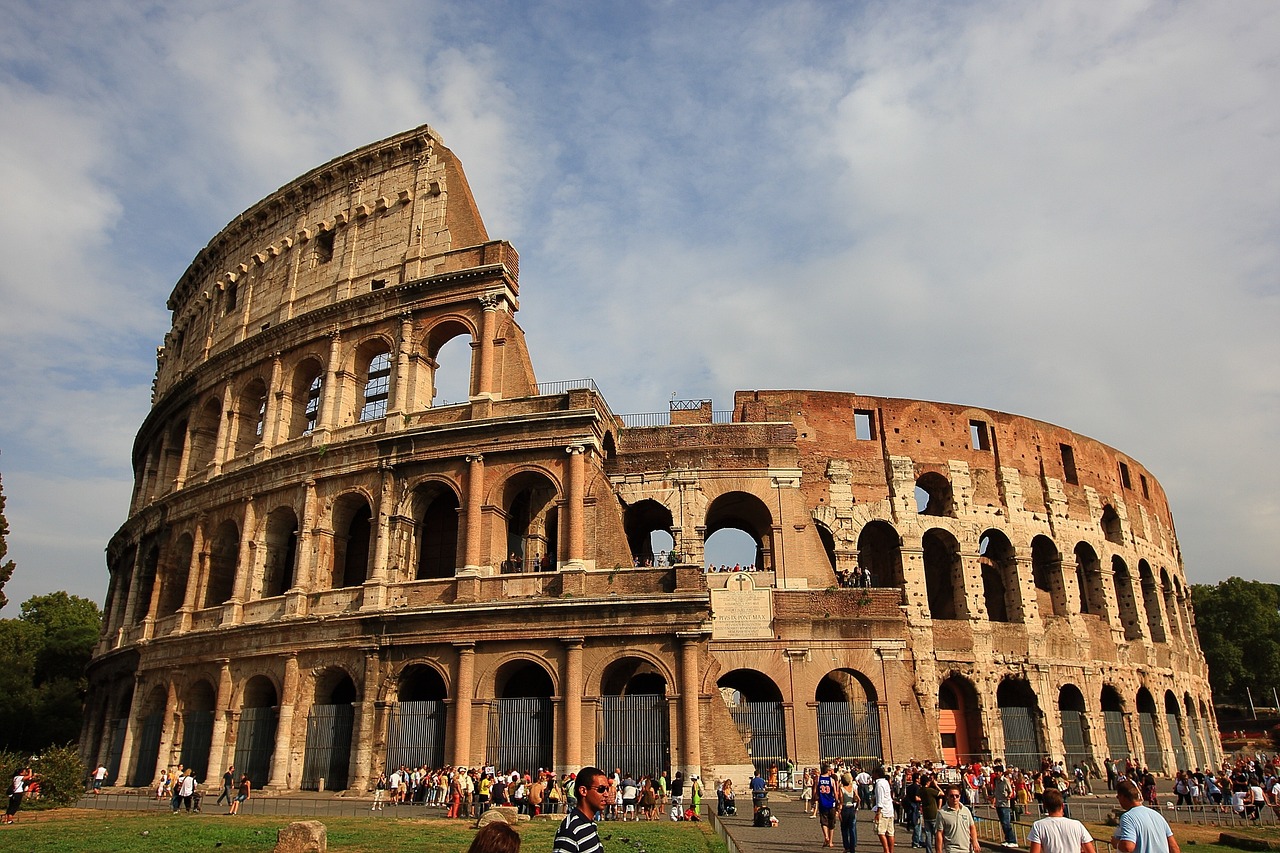 colosseum-2182384_1280.jpg