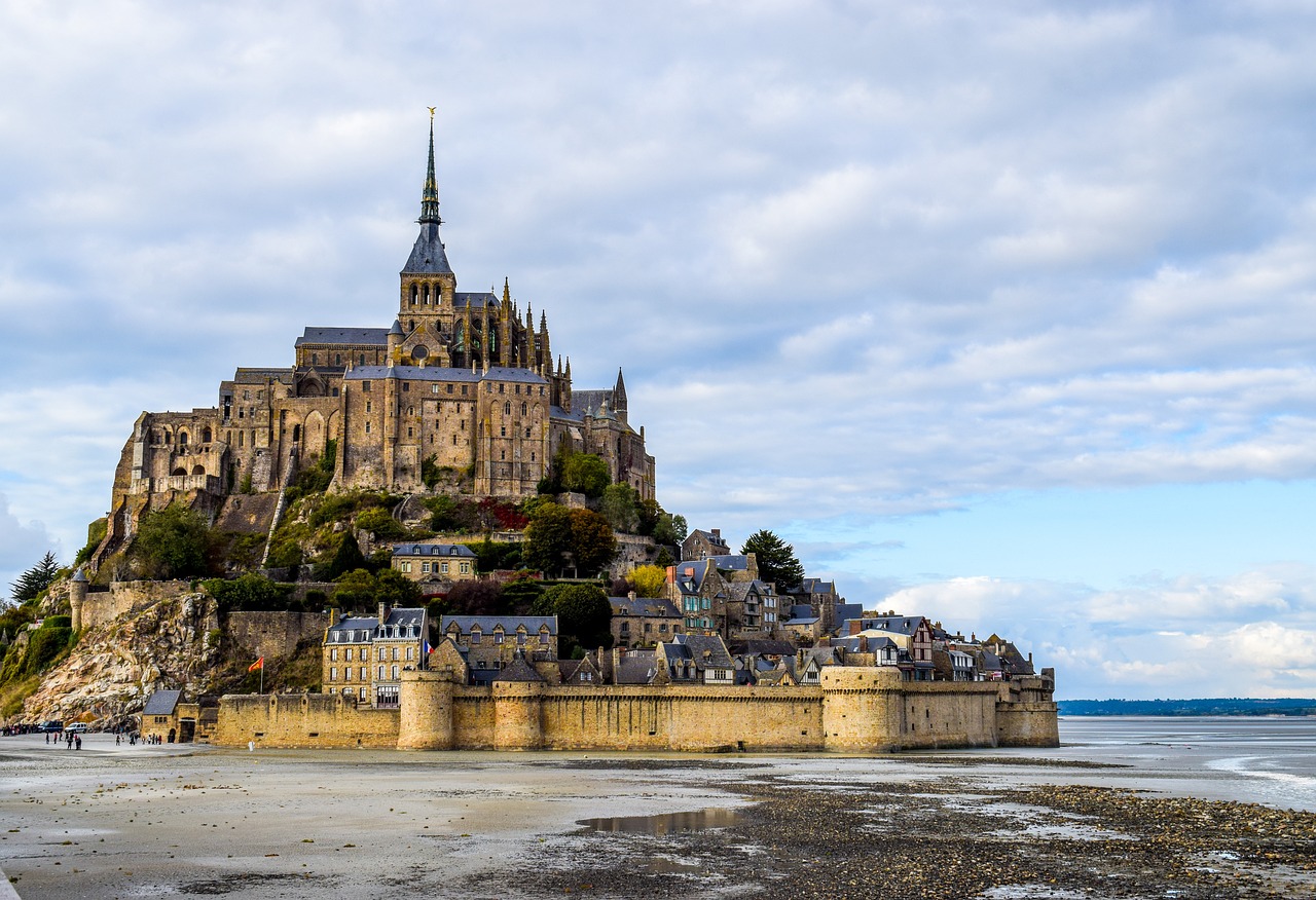 mont-saint-michel-2489345_1280.jpg