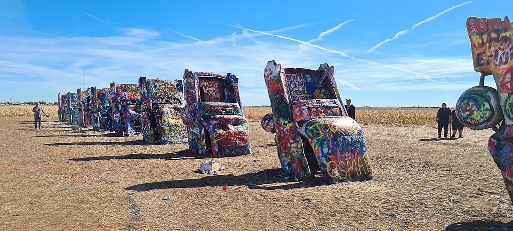 1024Px-Anterior View Of Cadillac Ranch