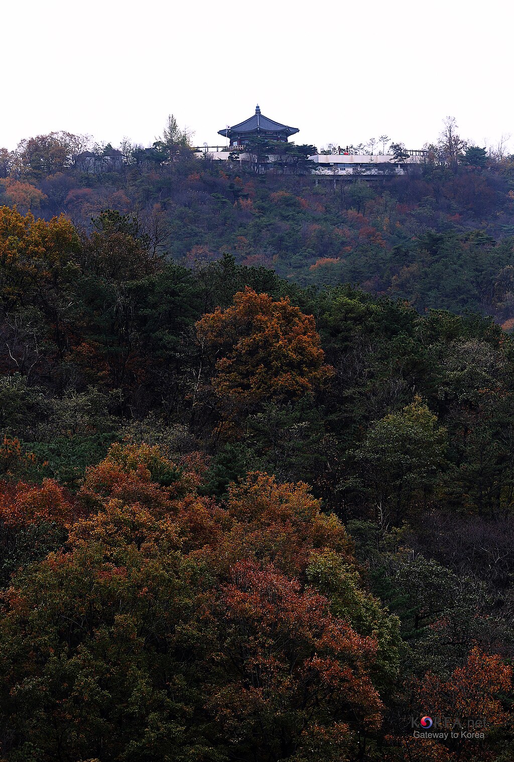 1024Px-Autumn Seoul Bukaksan Logo 02 (8157060711)