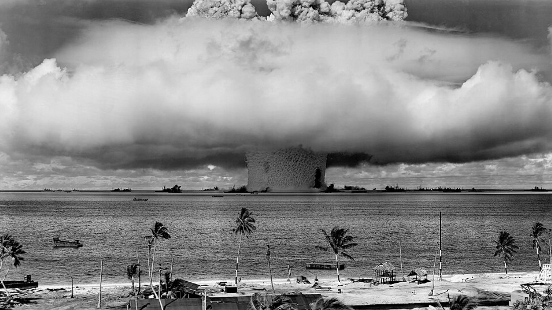 1024Px-Operation Crossroads Baker Edit-2