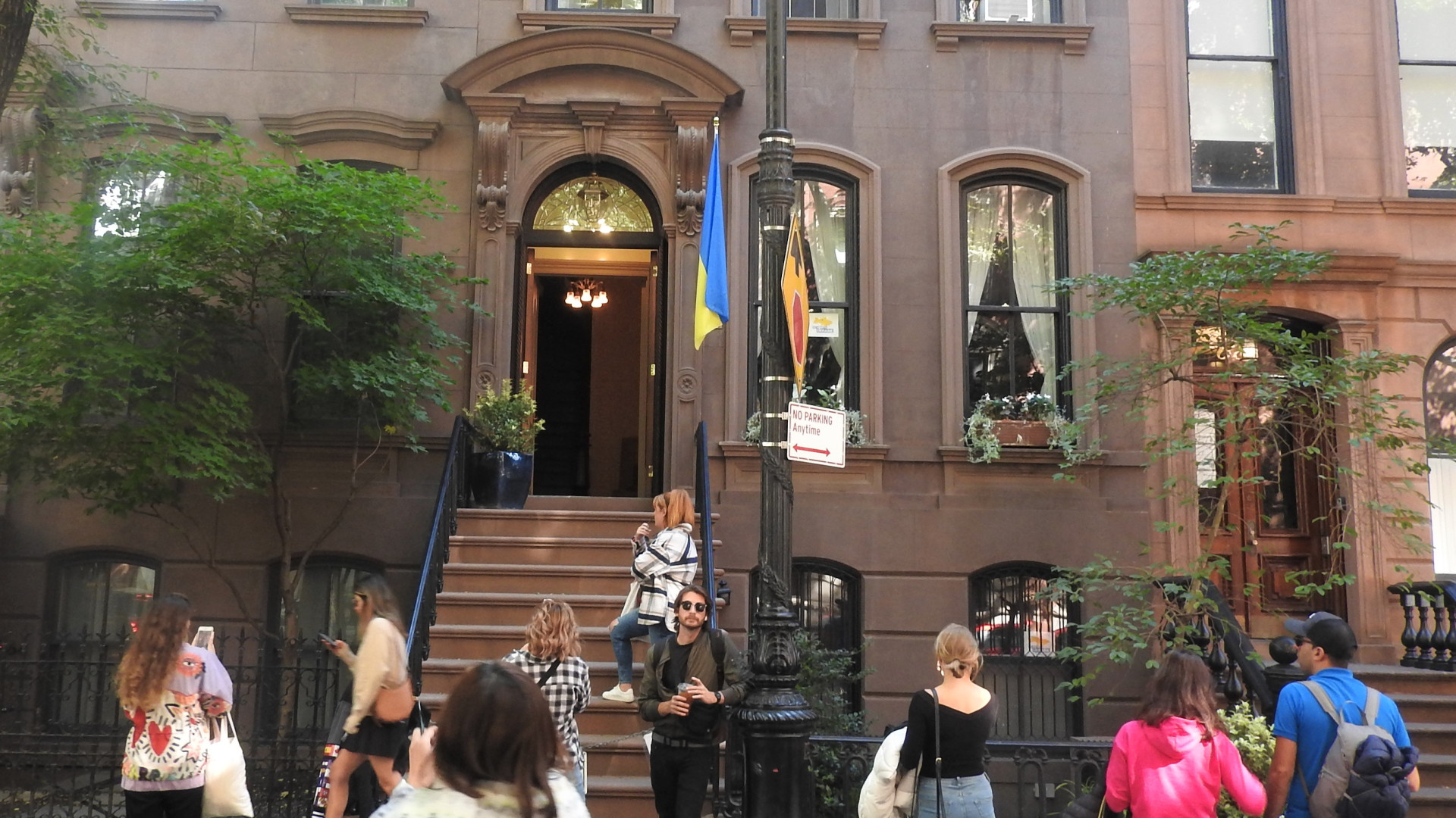 File:66 Perry St 2022 jeh.jpg