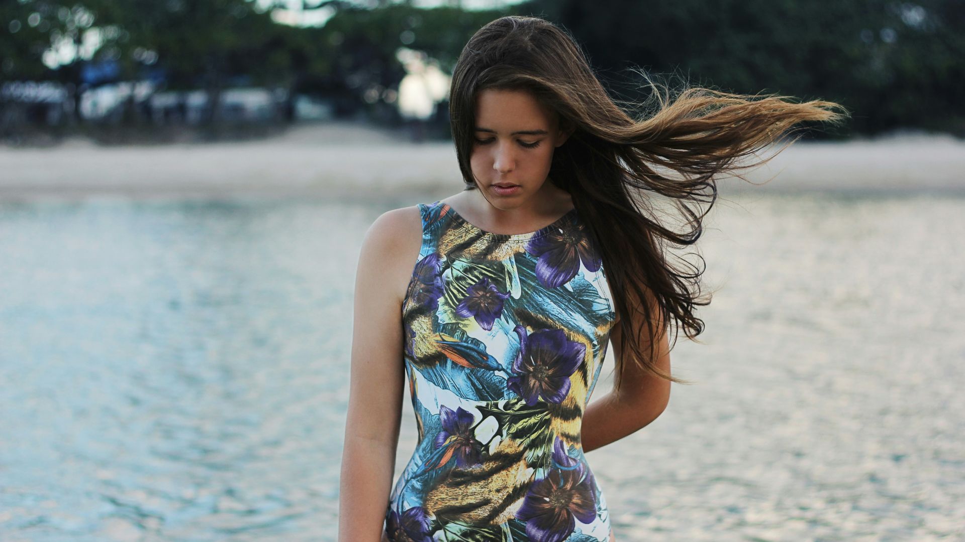 women's black, white, and yellow sleeveless swimsuit