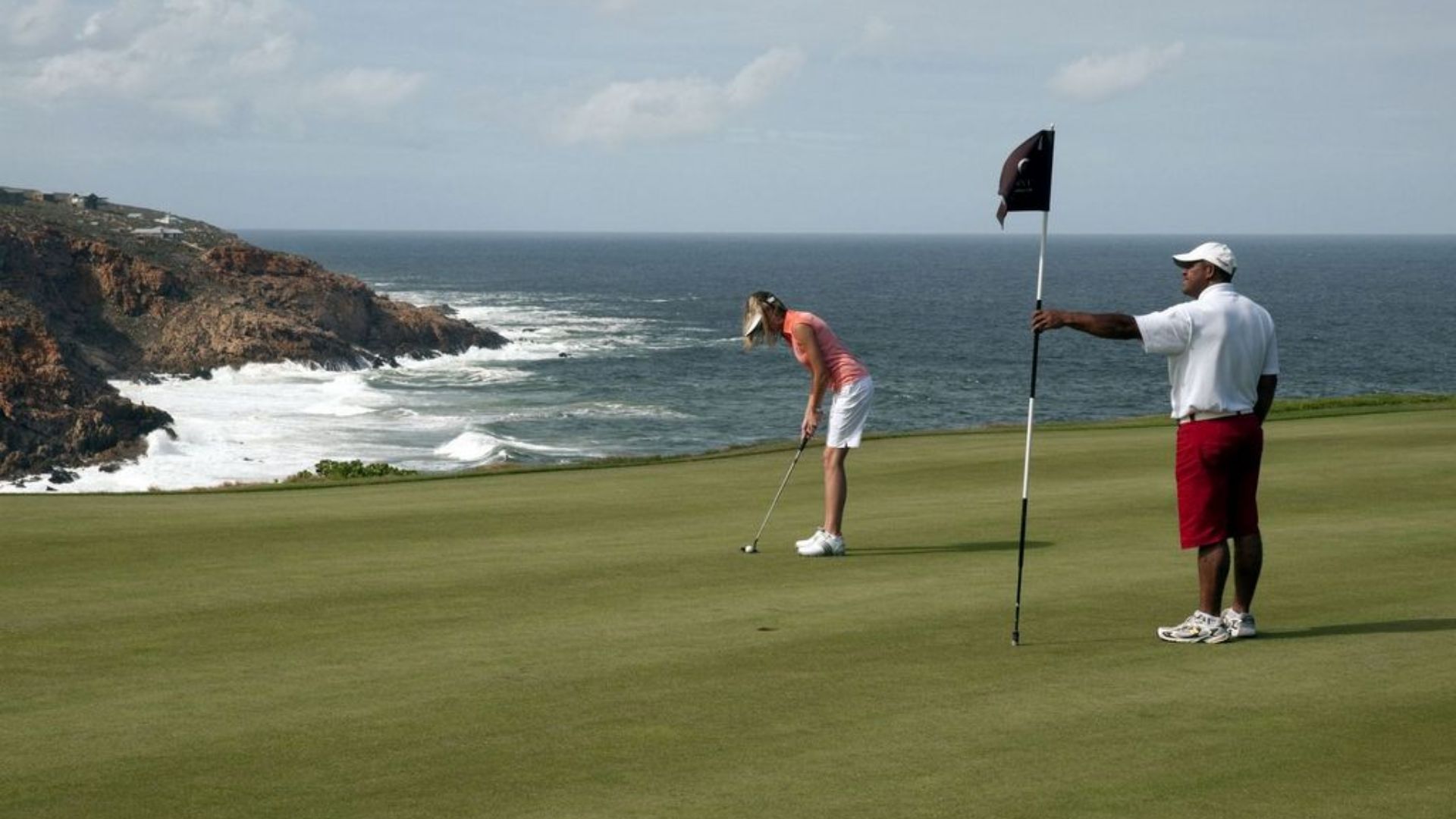 File:Golf, Pinnacle Point Beach and Gold Resort, Garden Route, Western Cape Province, South Africa (6253260806).jpg