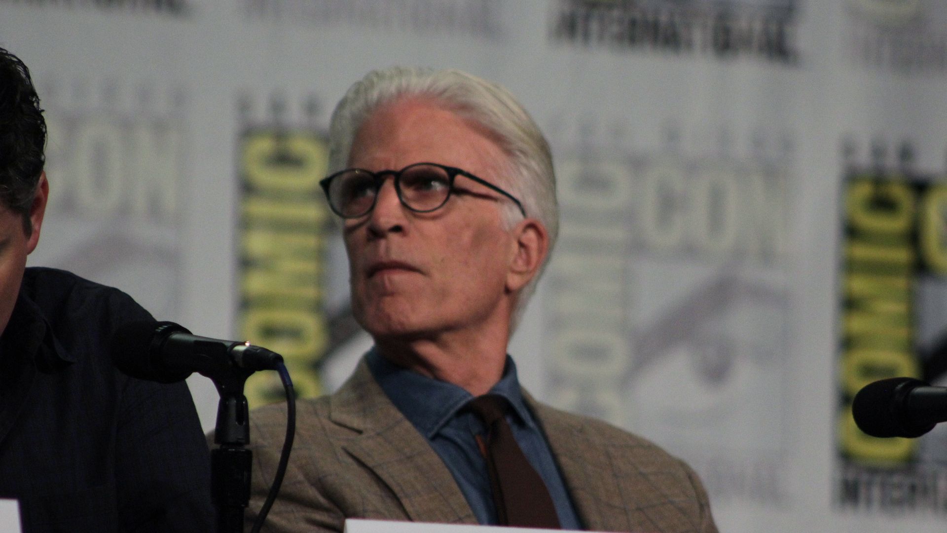 File:'The Good Place' cast and crew visit San Diego Comic Con for a panel (42913097245).jpg
