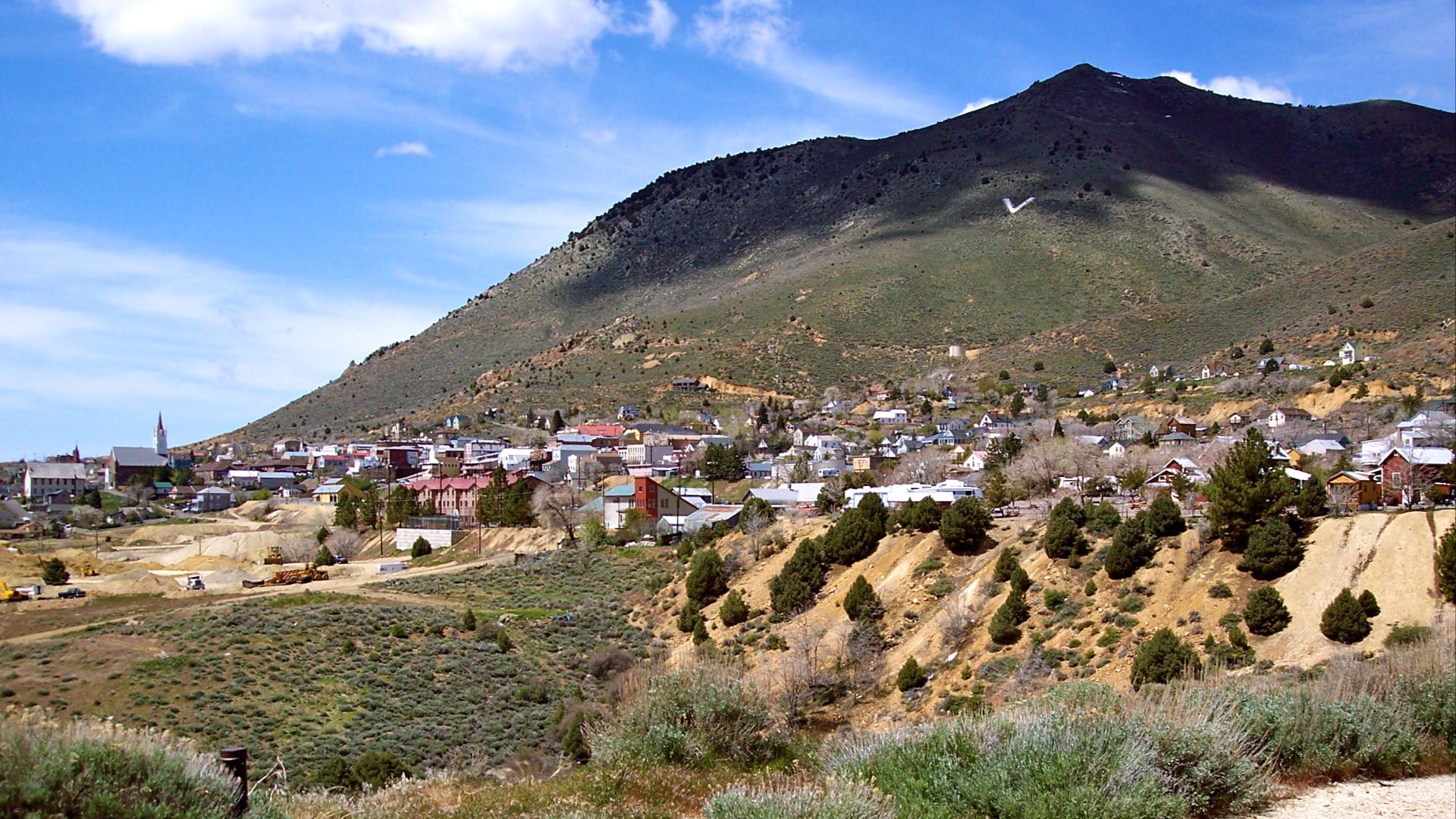 File:Virginia City from Mason's cemetery, 22 May, 2010.JPG