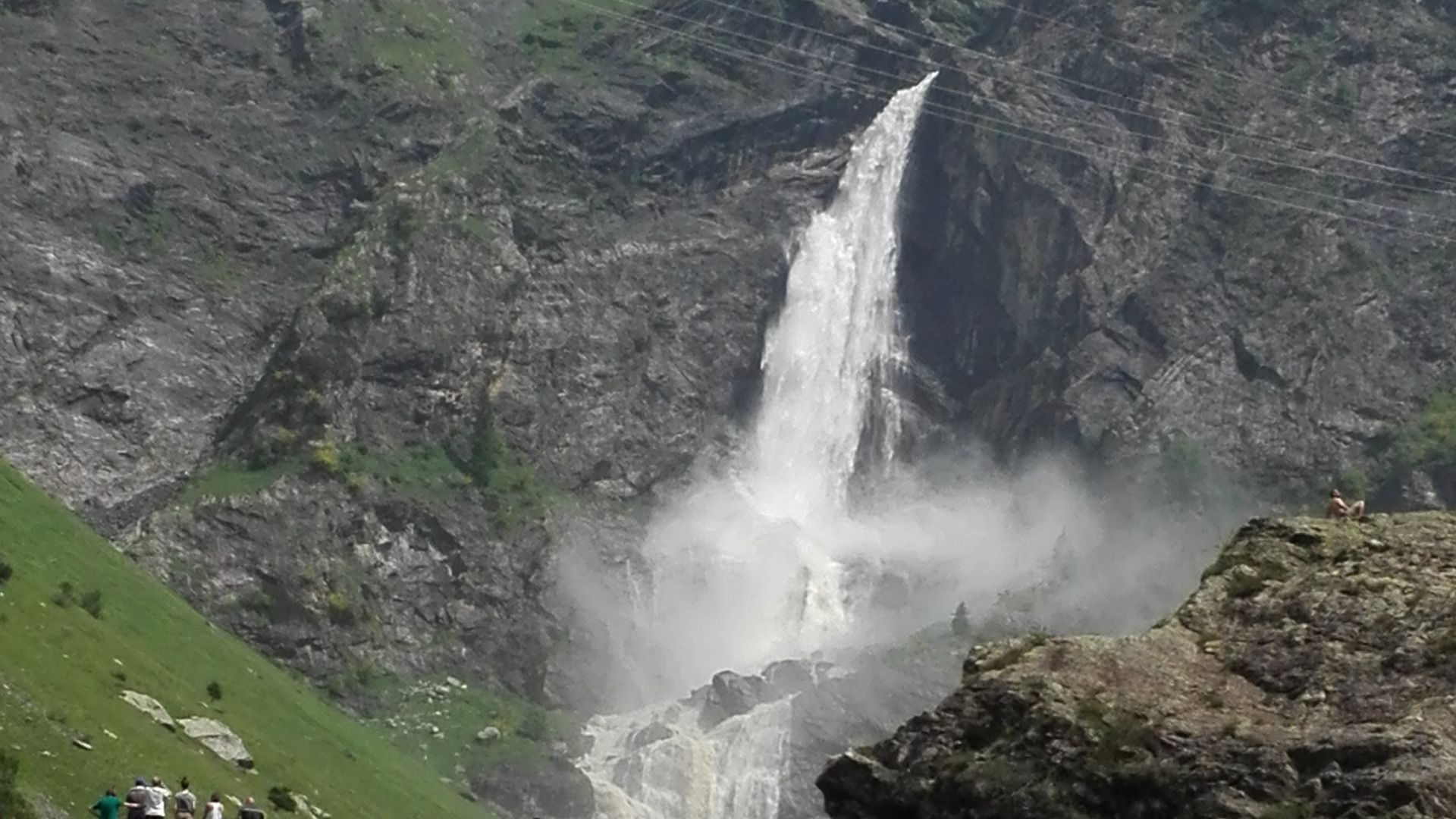 File:Cascate del Serio.jpg