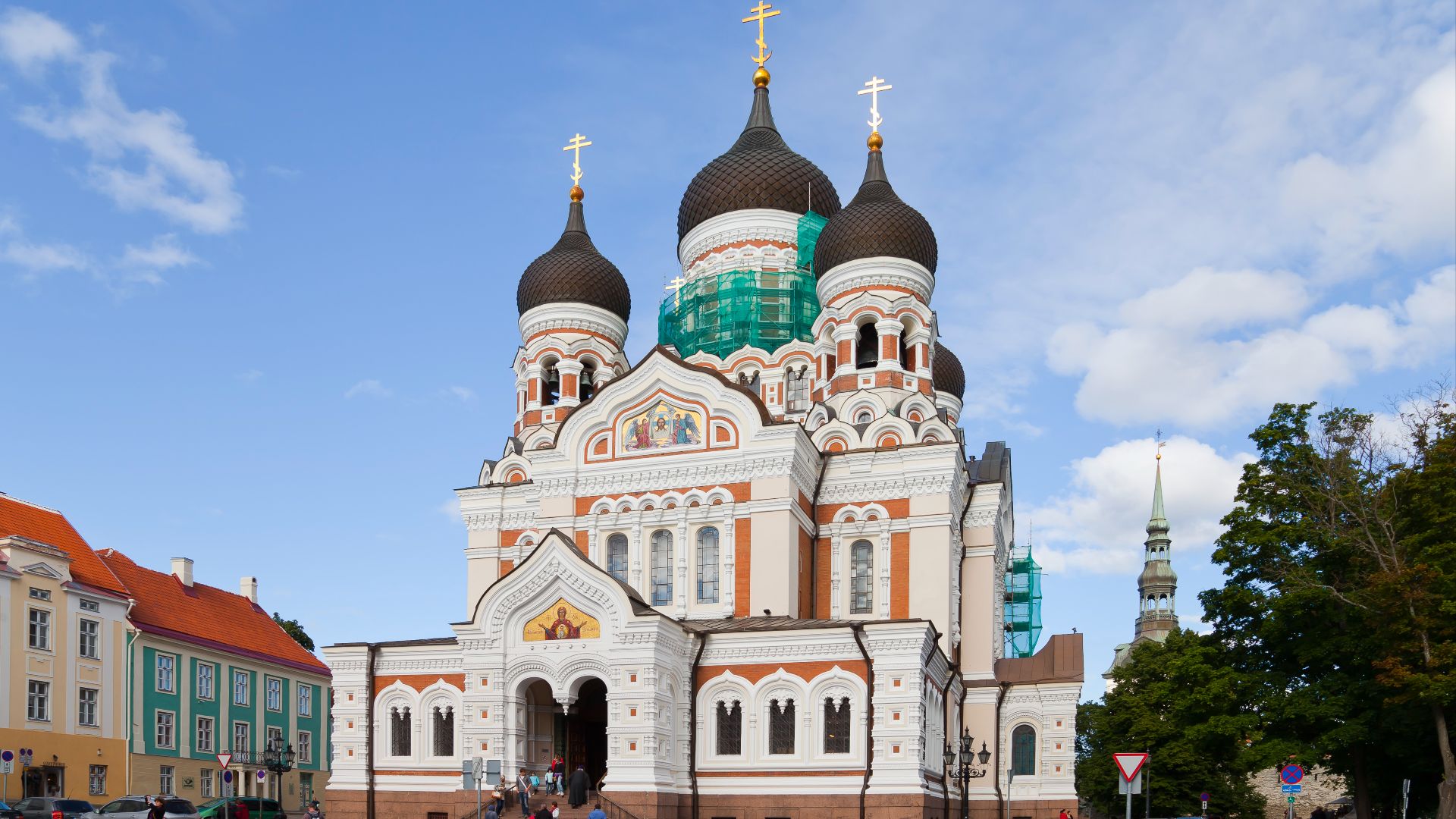 File:Catedral de Alejandro Nevsky, Tallin, Estonia, 2012-08-11, DD 46.JPG