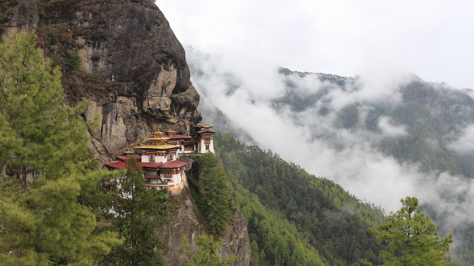 File:Taktsang Monastery, Bhutan 01.jpg