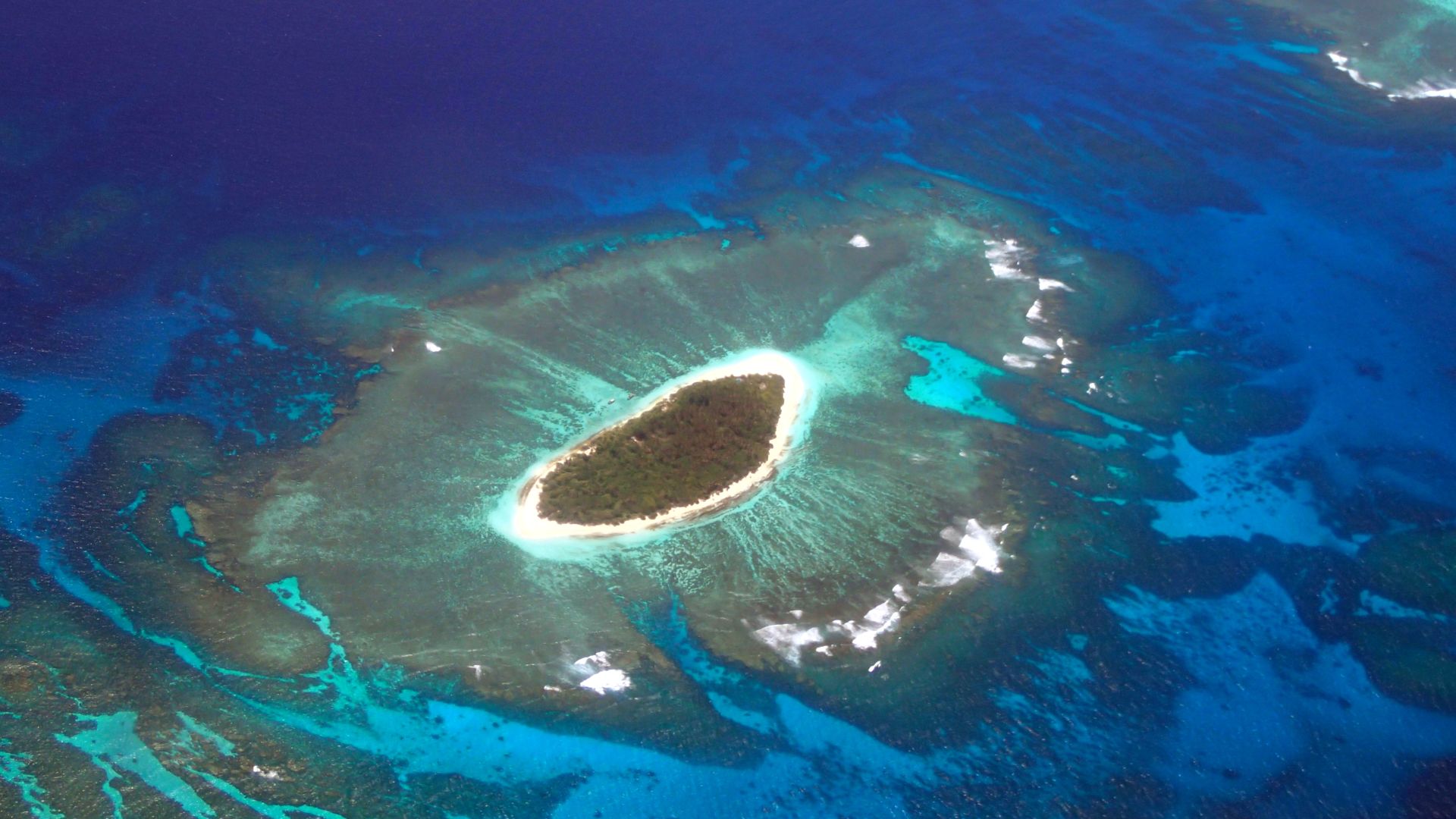 File:Nuku island (Tonga) 1.jpg