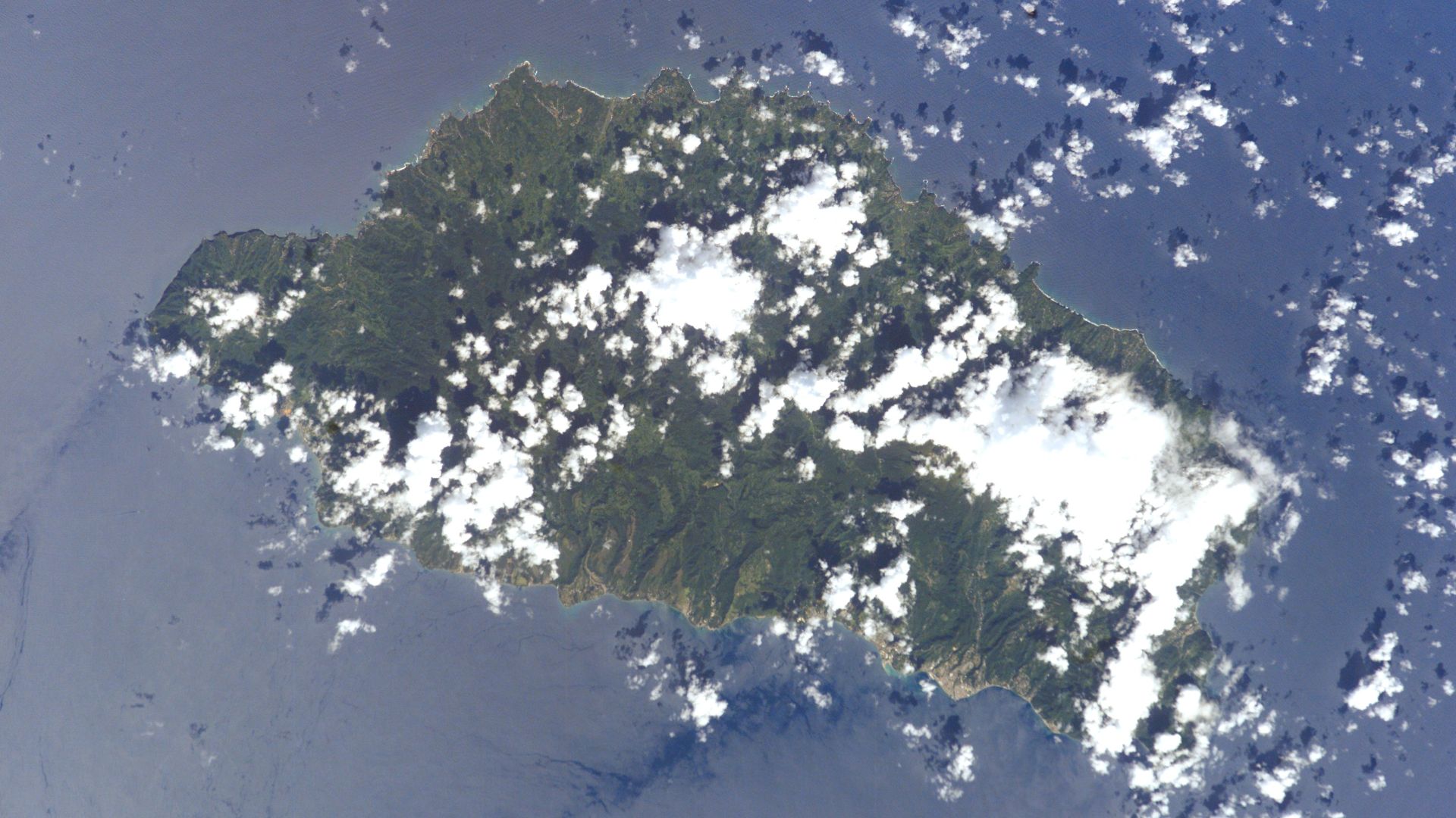 File:Dominica from ISS.jpg
