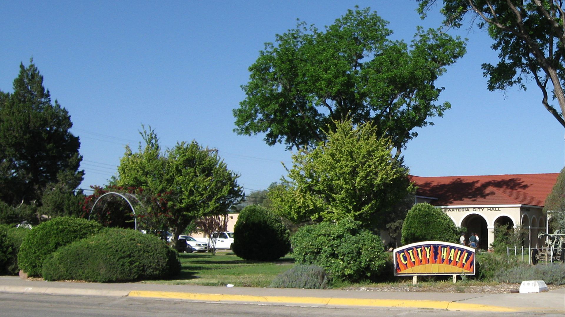 File:Artesia New Mexico City Hall.jpg